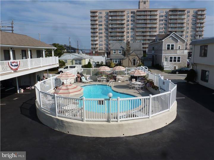 Margate, NJ 08402,9401-11 PACIFIC AVE #8