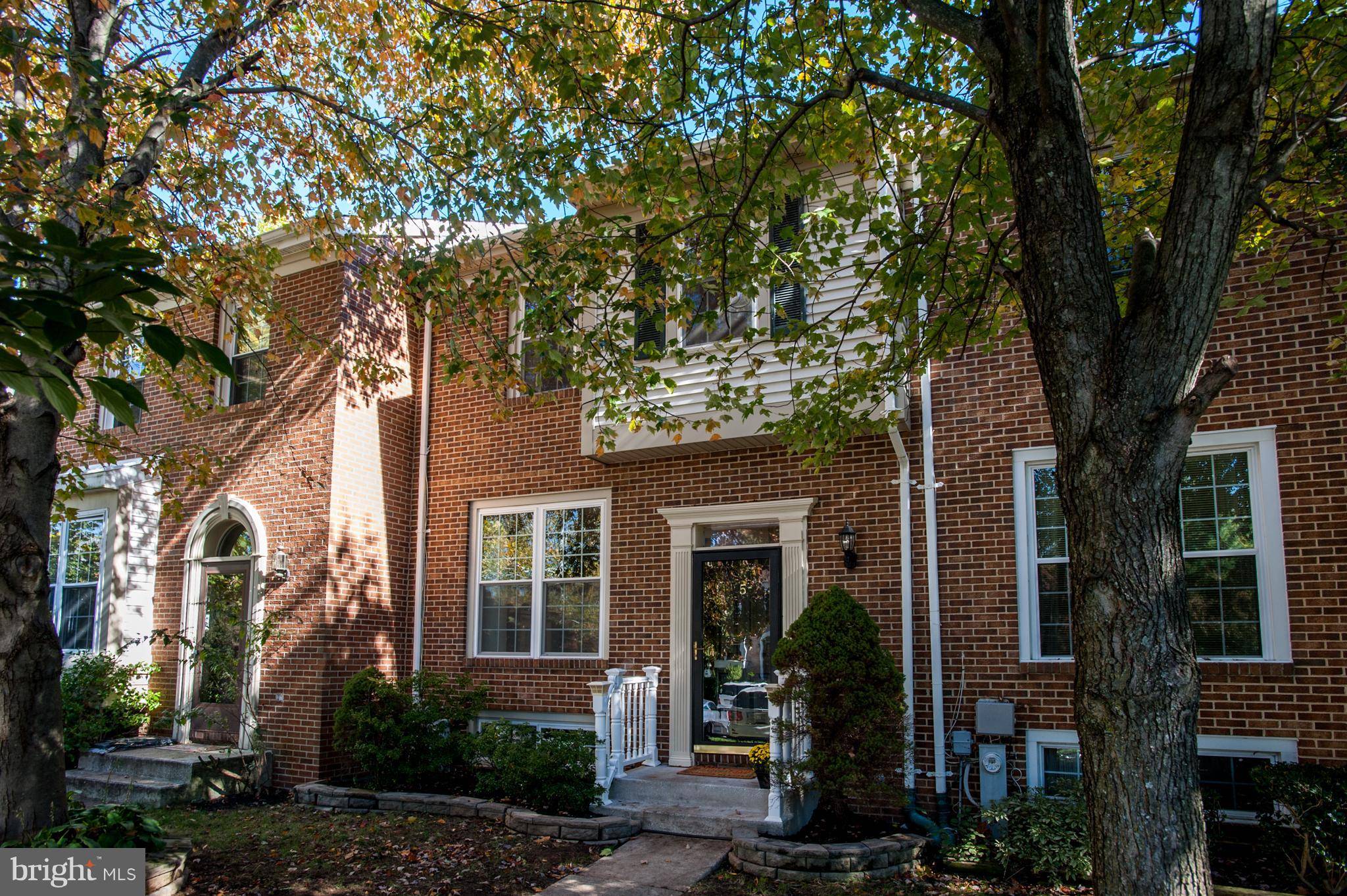 Reisterstown, MD 21136,5 HUNTING HORN CT