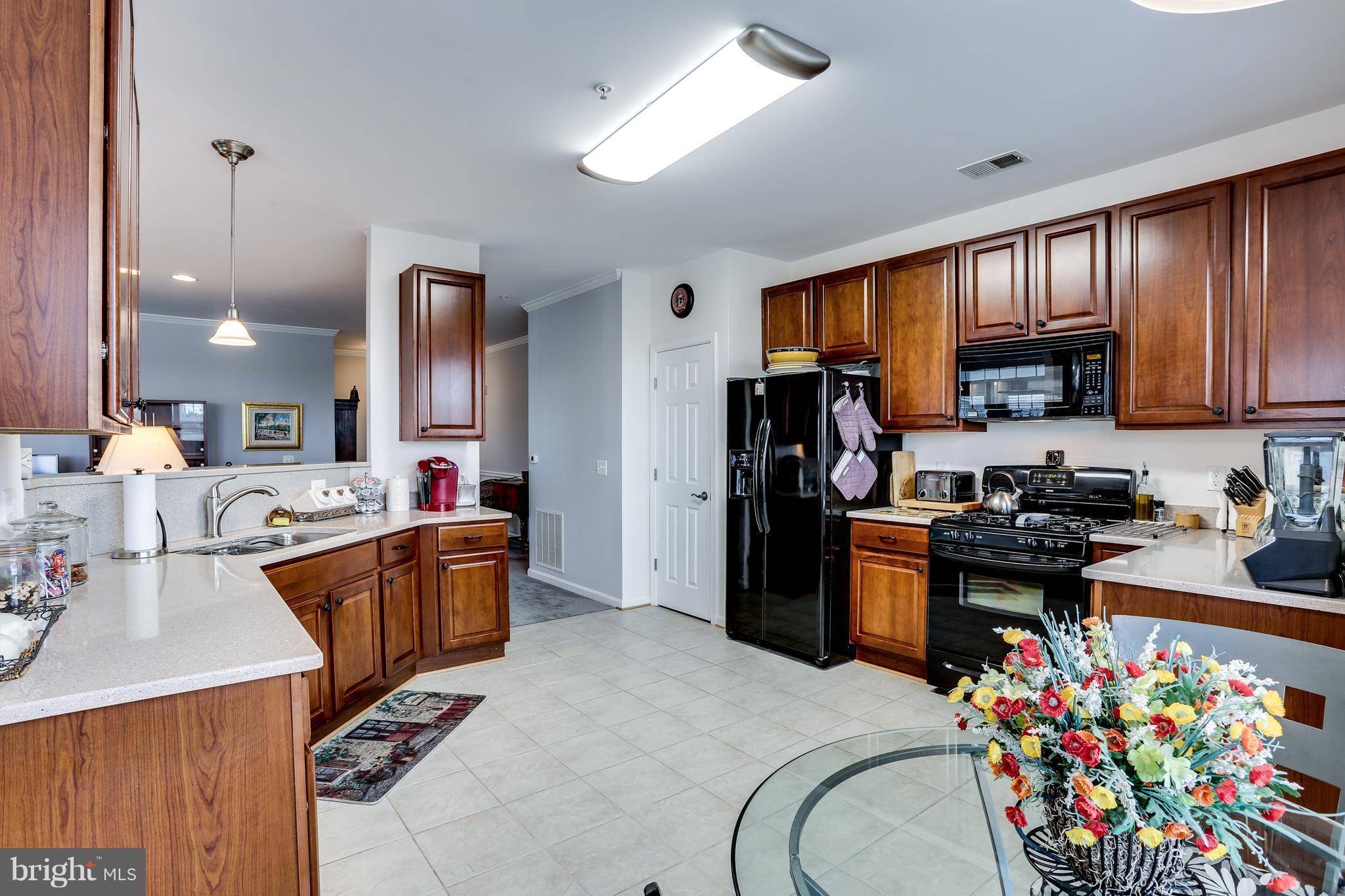 Laurel, MD 20707,13851 BELLE CHASSE BLVD #416