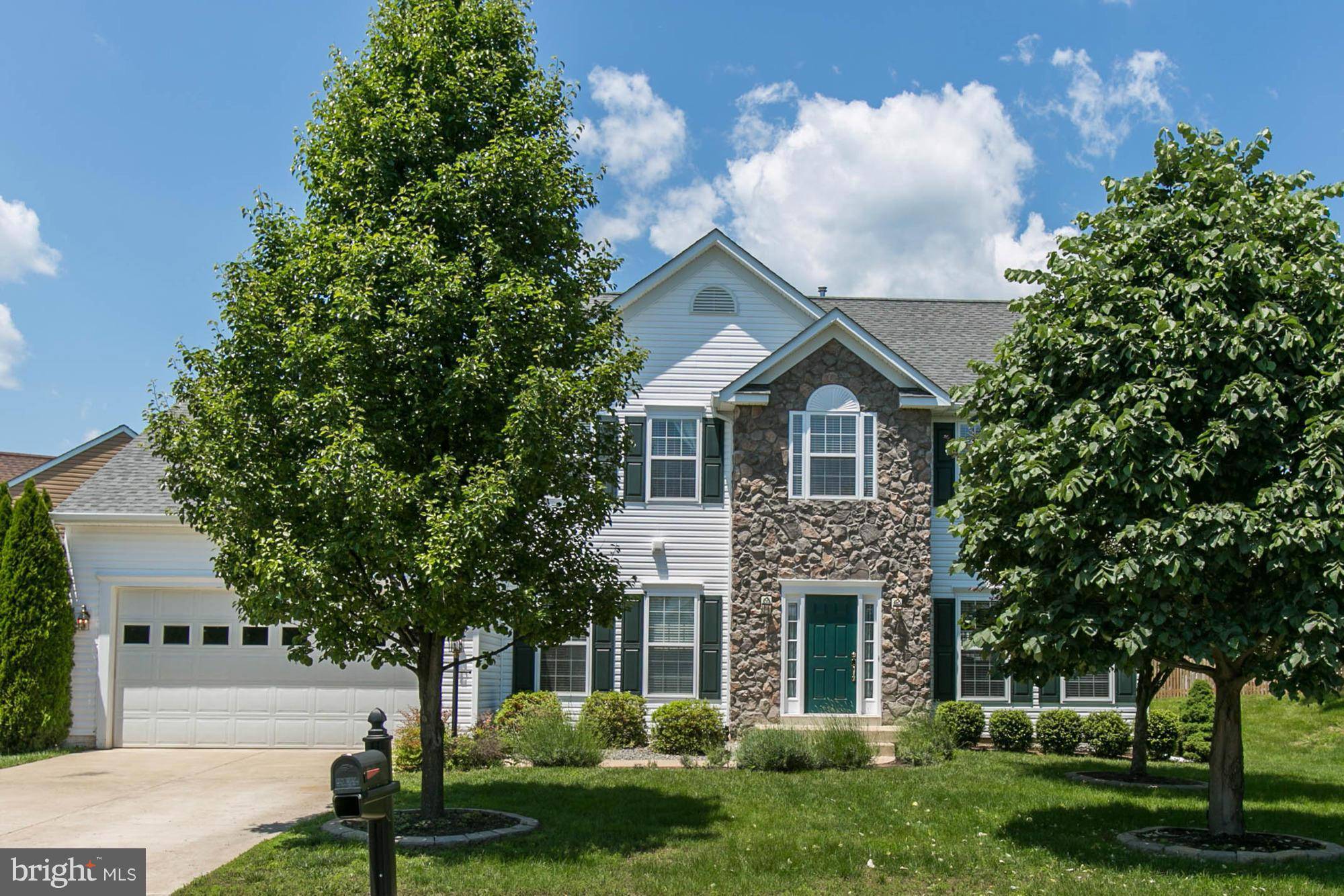 Culpeper, VA 22701,844 LAKELAND CT