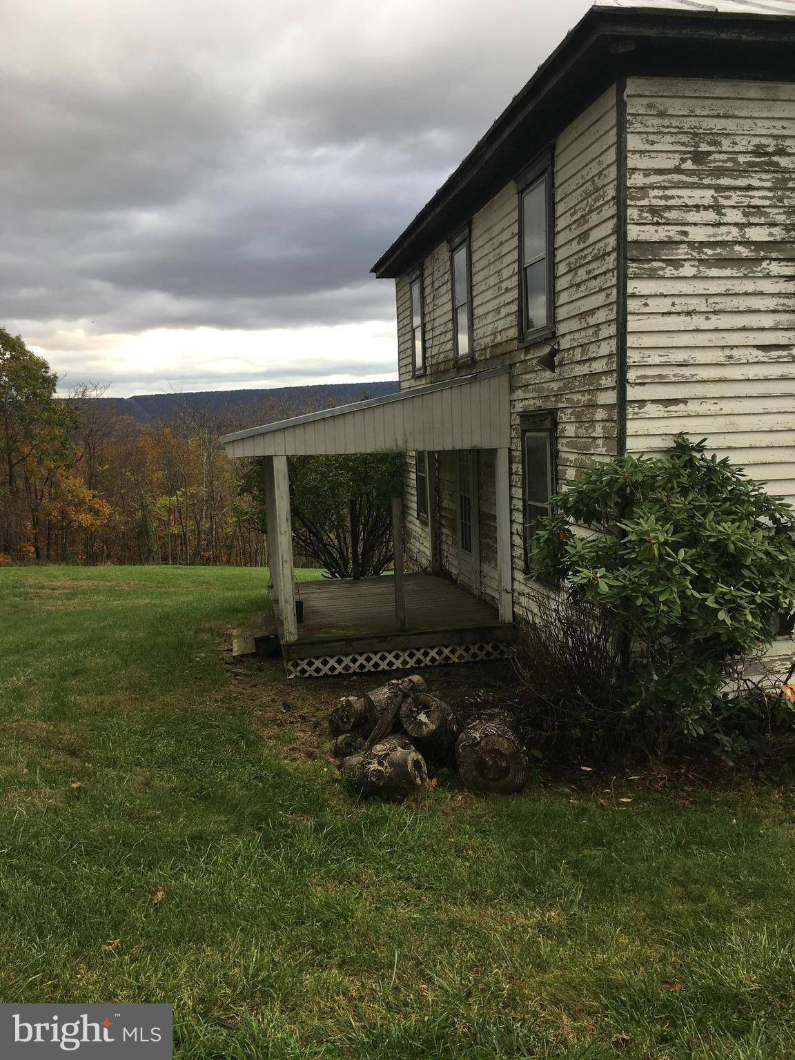 Berkeley Springs, WV 25411,155 CLEM MOUNTAIN LN