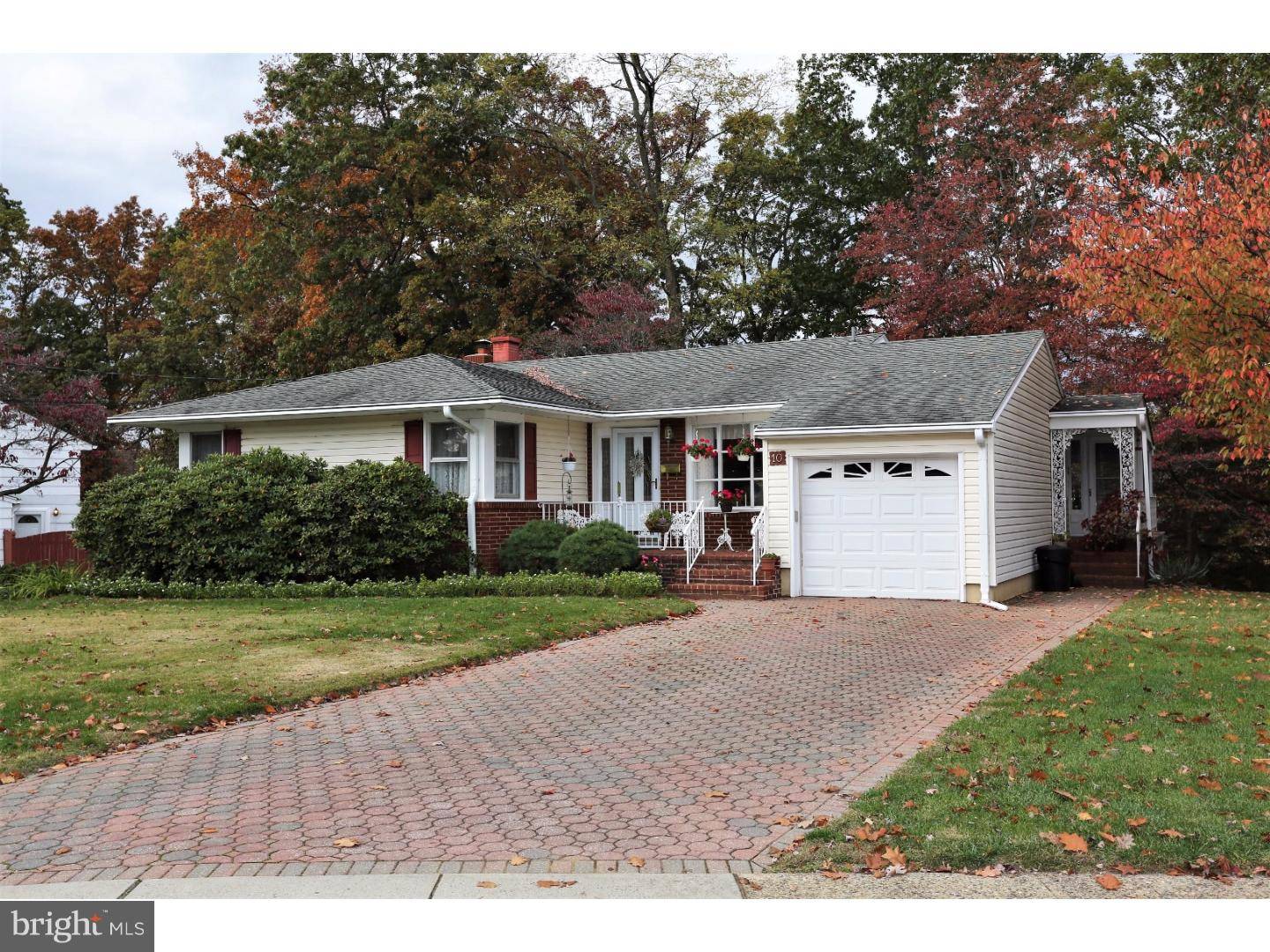 Hamilton Township, NJ 08620,10 LAKEVIEW DR