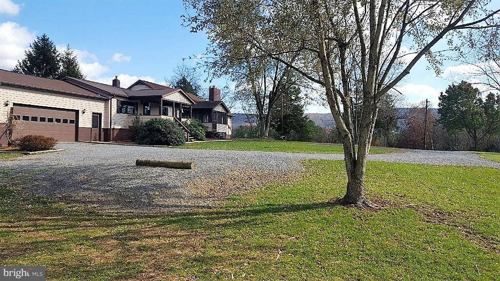 Berkeley Springs, WV 25411,512 SOPER LN