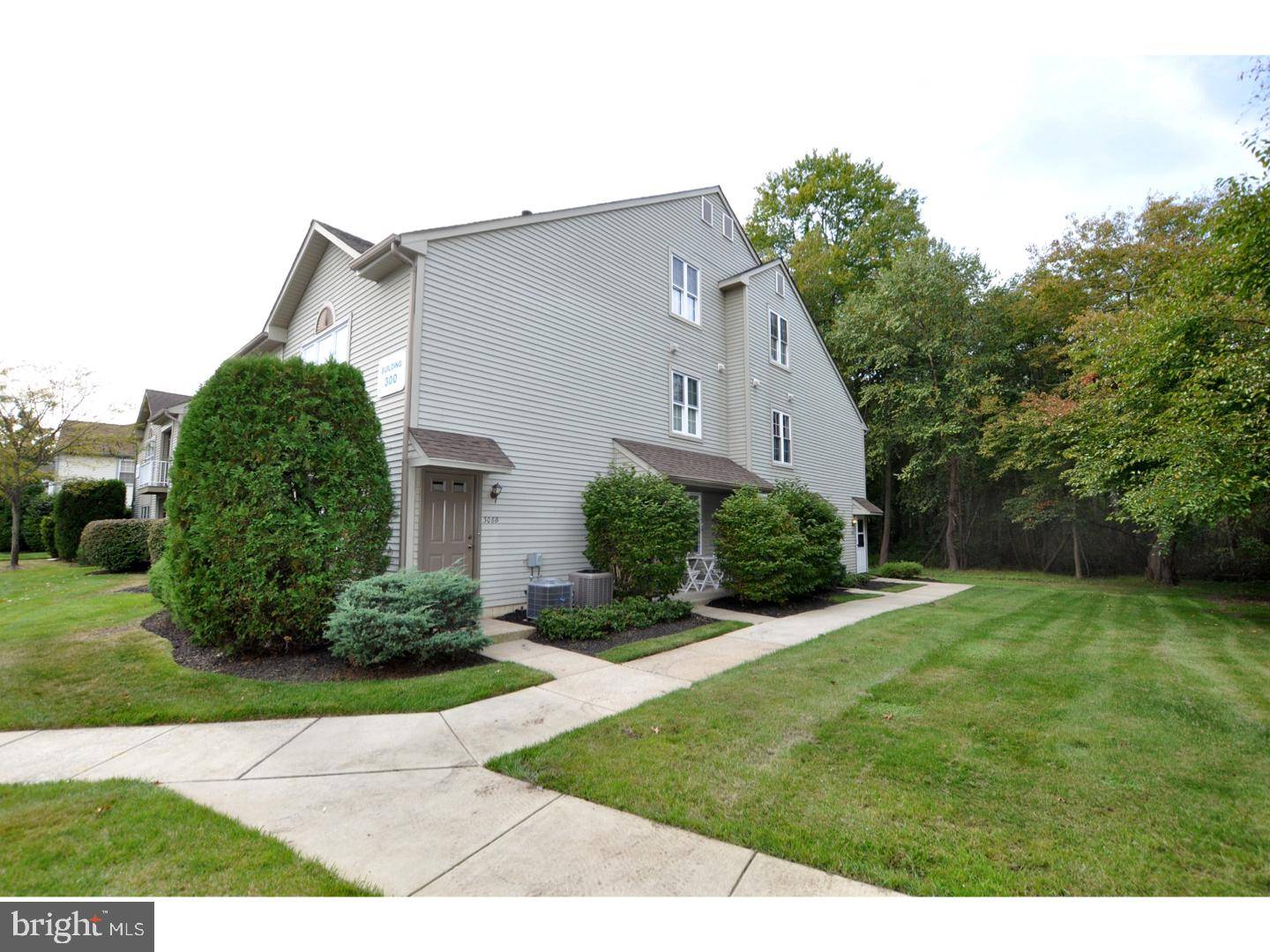 Mount Laurel, NJ 08054,306B HARWOOD CT