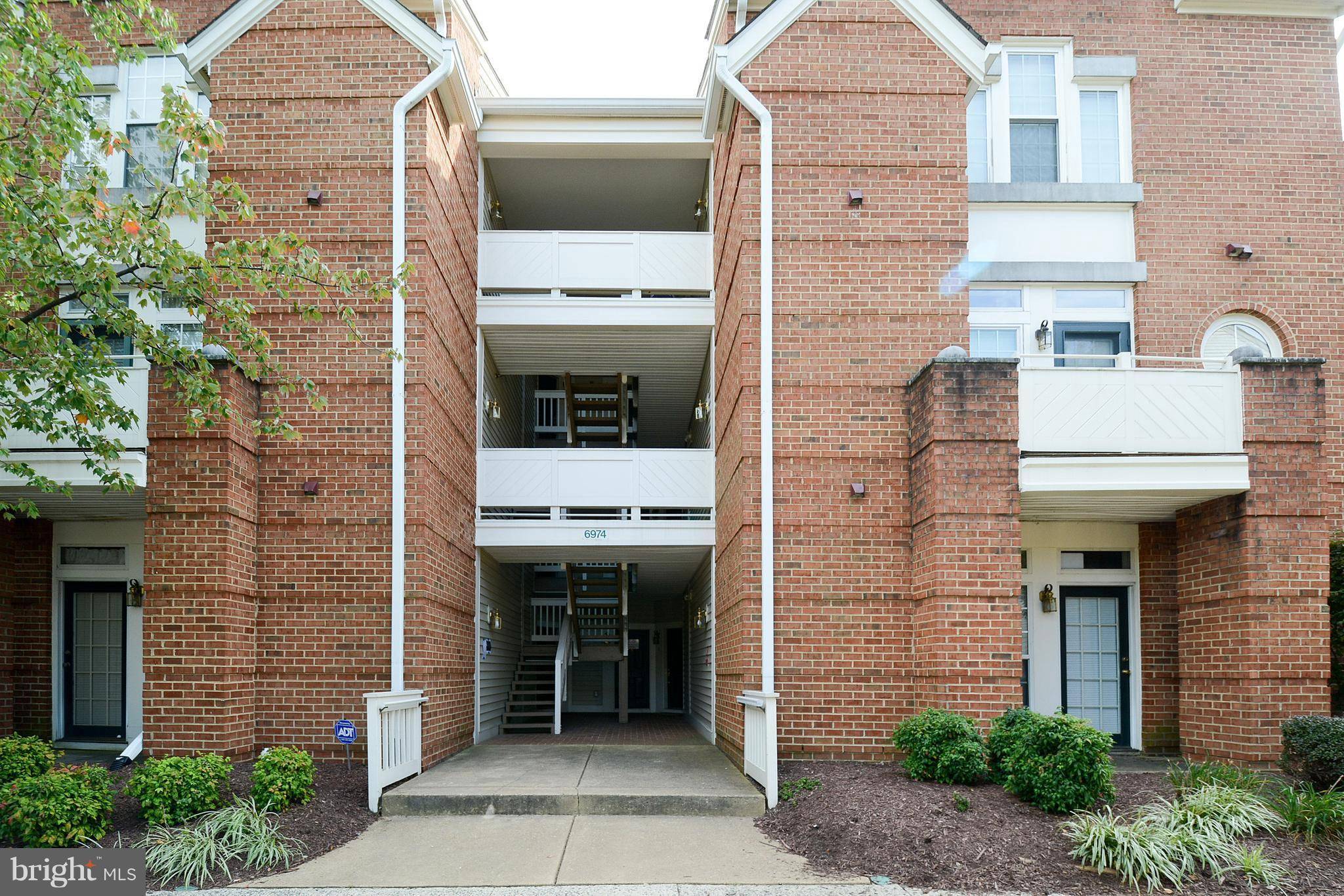 Alexandria, VA 22315,6974-F ELLINGHAM CIR #78