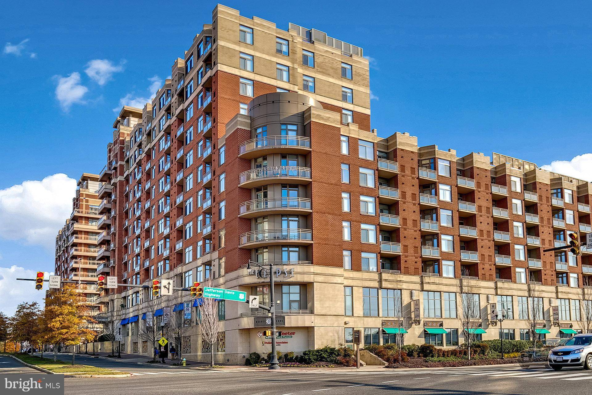 Arlington, VA 22202,3600 GLEBE RD #608