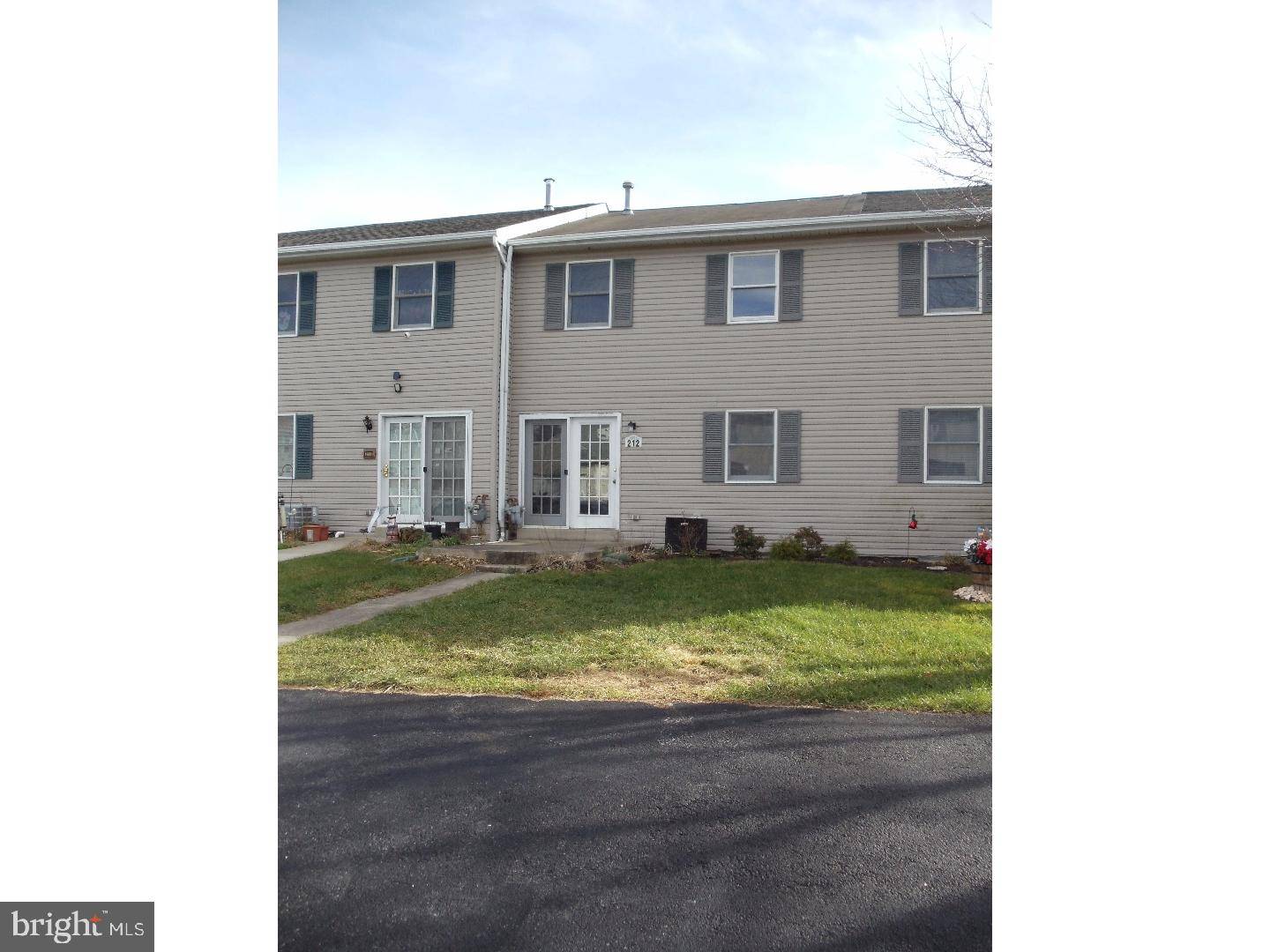 Reading, PA 19606,212 POPLAR DR