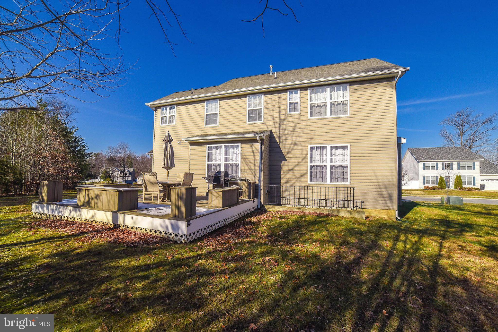 Waldorf, MD 20601,11237 ROBINWOOD CT