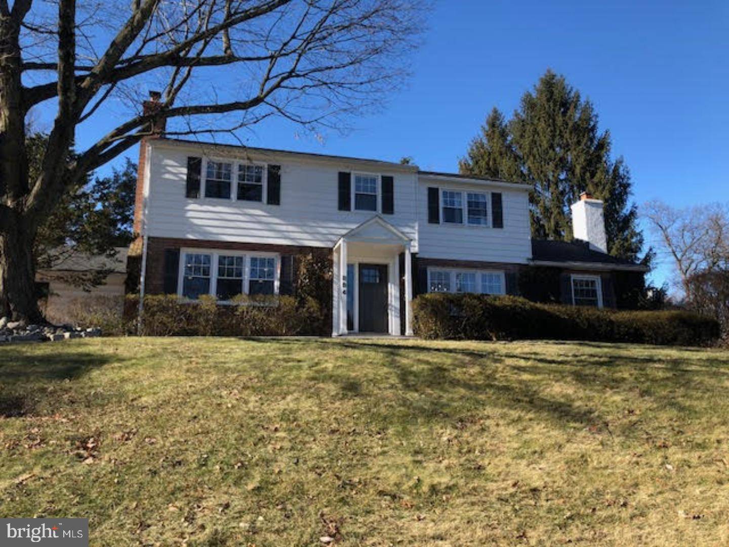 Wayne, PA 19087,884 TALL OAKS RD