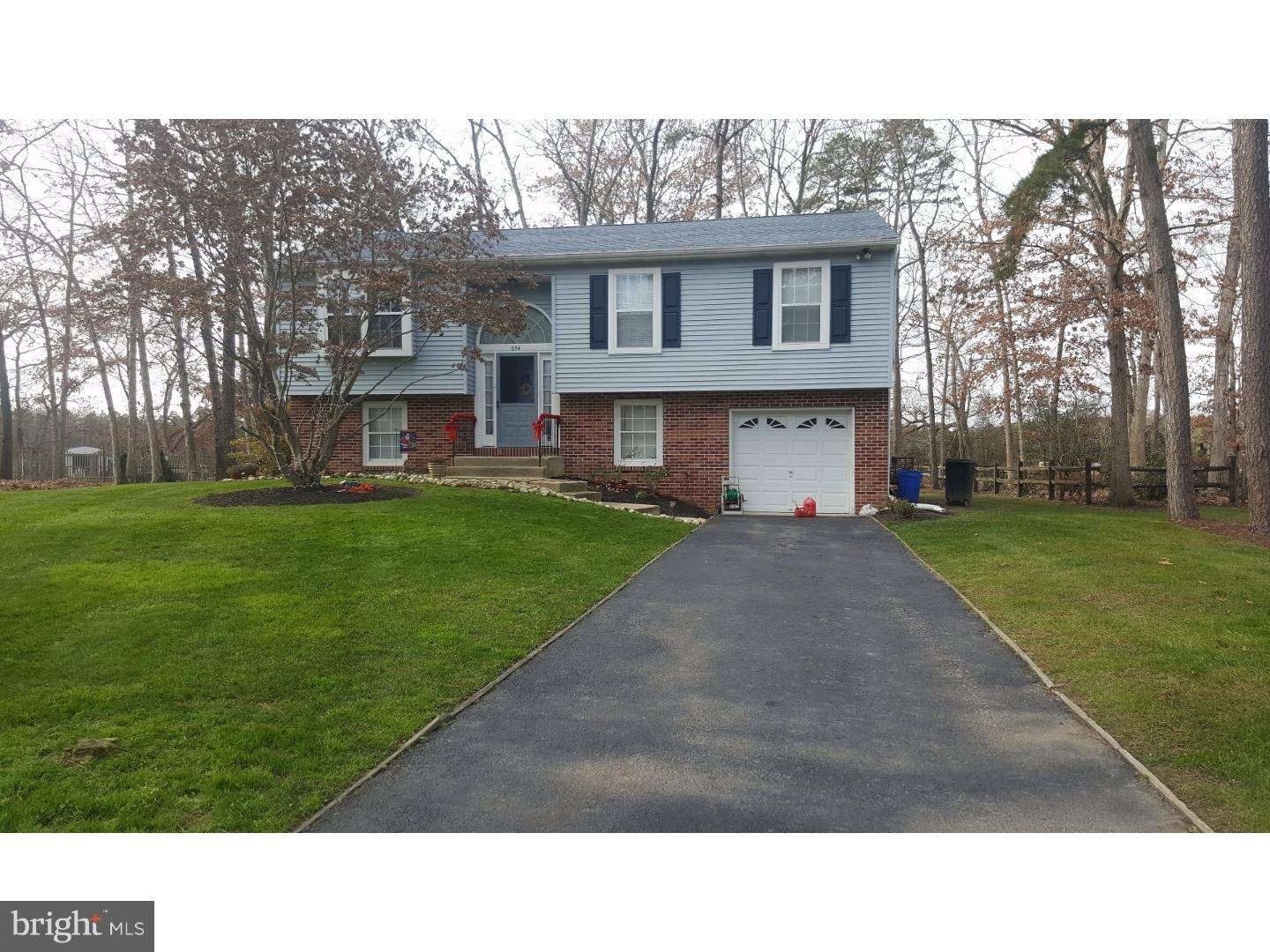 Atco, NJ 08089,654 AUTUMN CREST DR