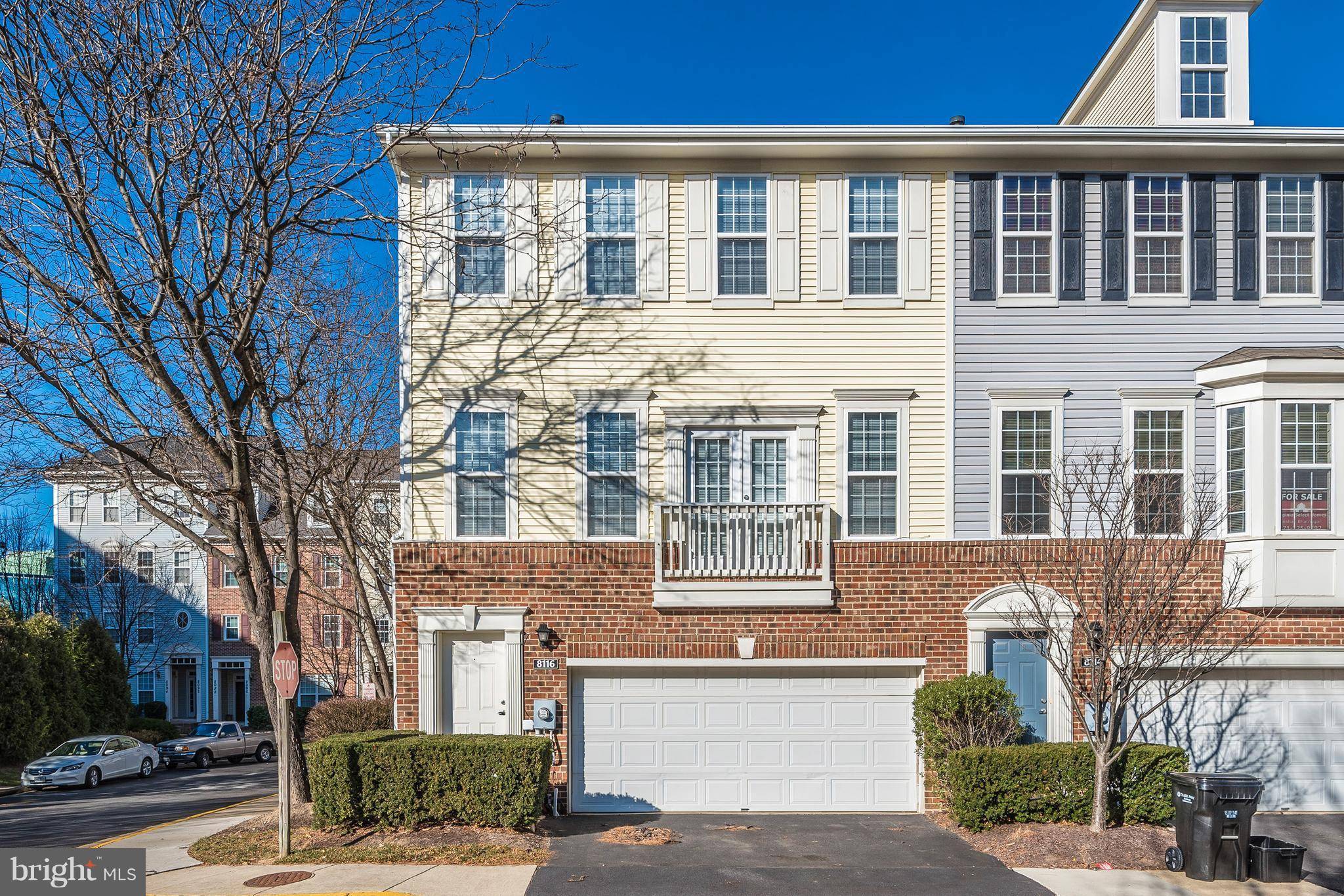 Falls Church, VA 22042,8116 ANNA CT #16