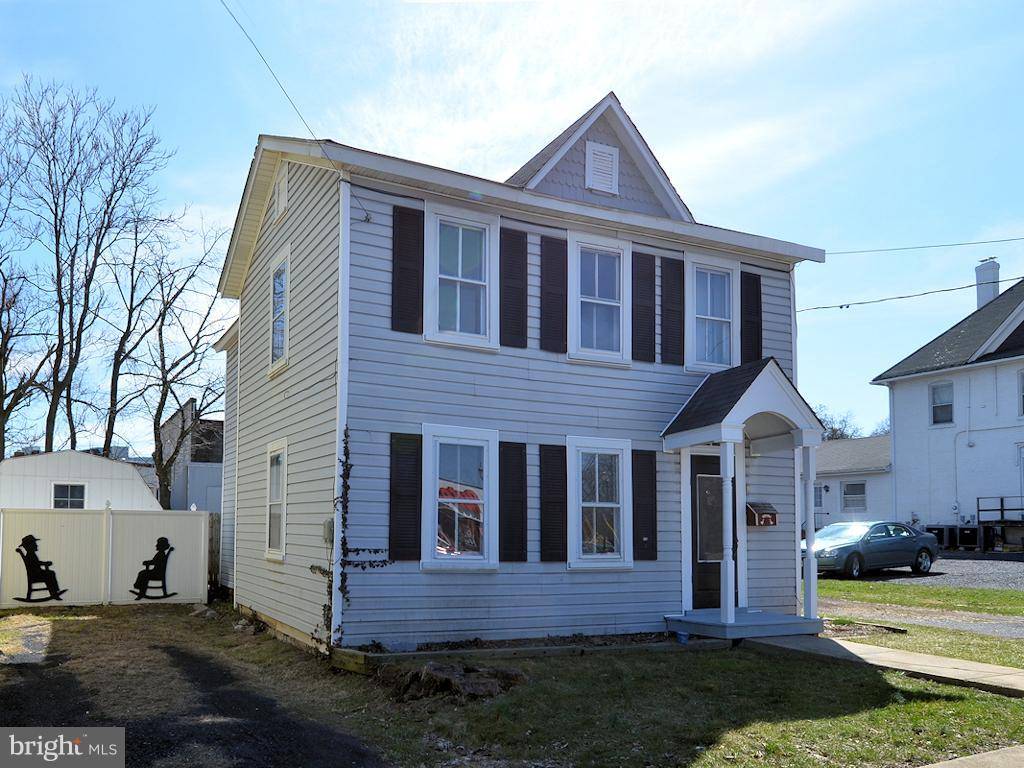 Front Royal, VA 22630,9 2ND ST