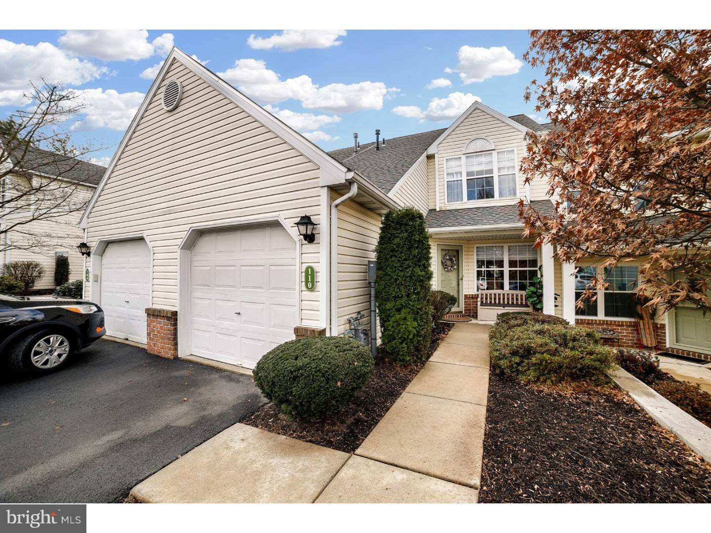 Wyomissing, PA 19610,110 HICKORY LN