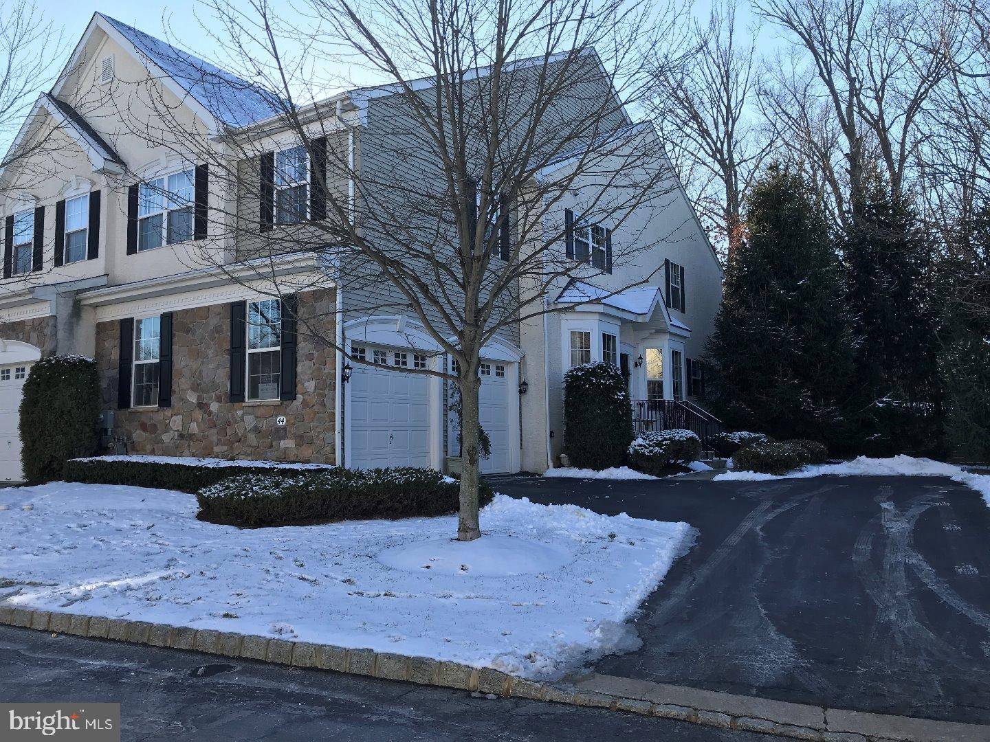 Newtown Square, PA 19073,44 LONGVIEW LN