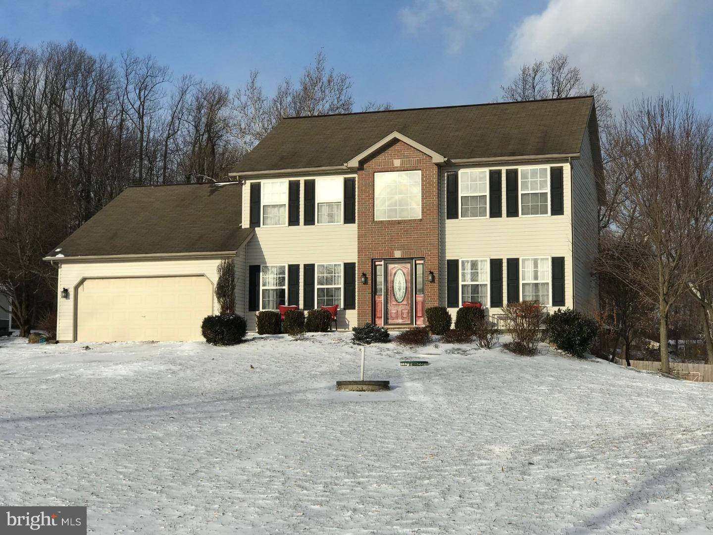 Oley, PA 19547,4 SHANNON CT