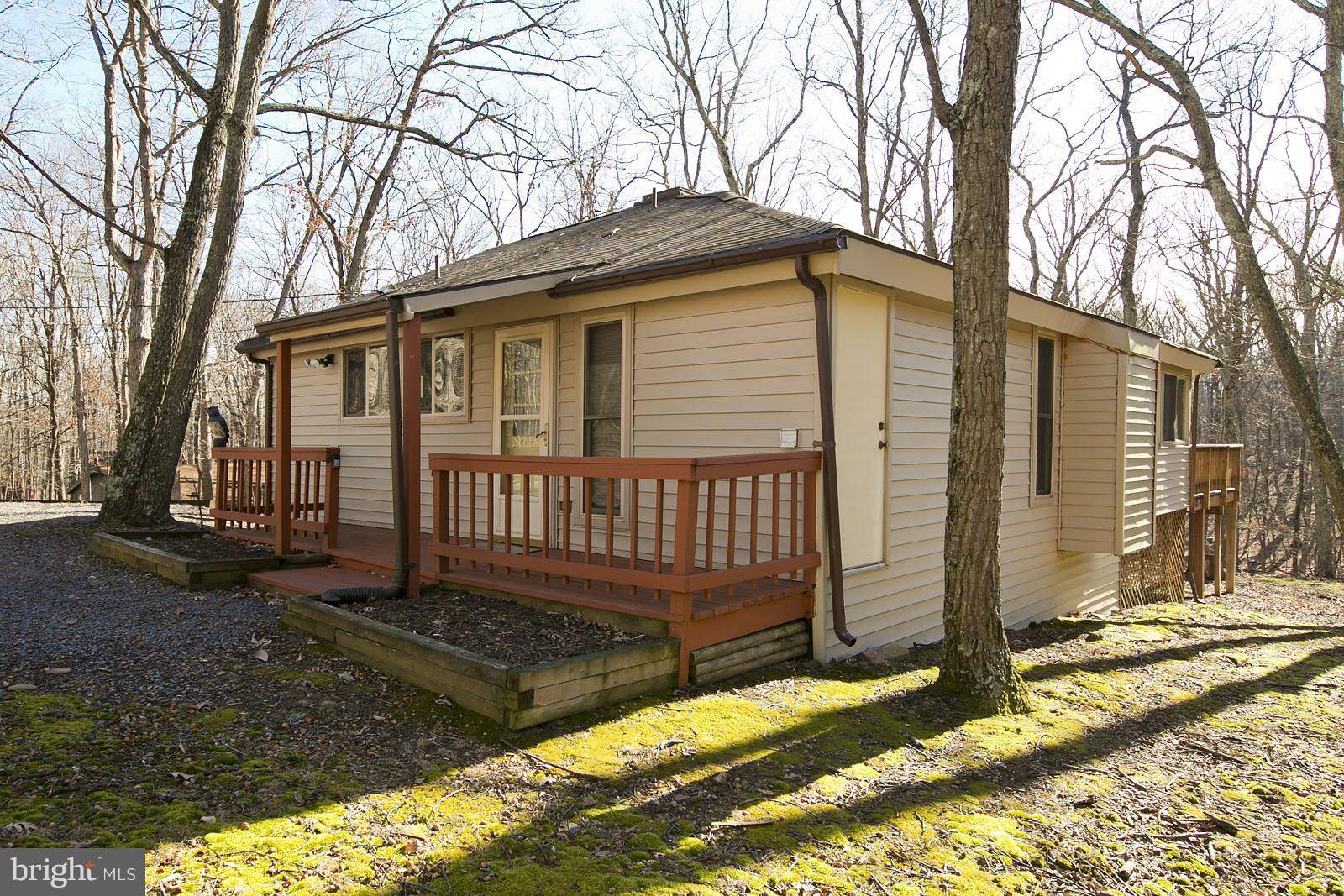 Hedgesville, WV 25427,369 CAYUGA TRL