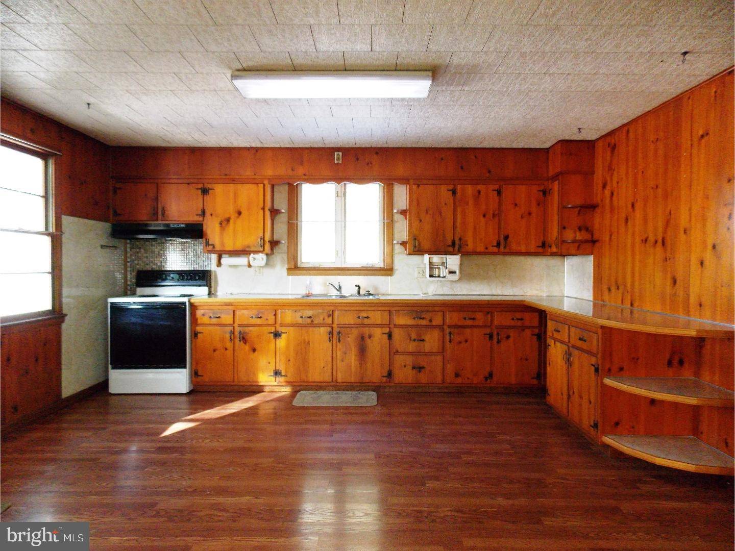 Lehighton, PA 18235,812 MAHONING DRIVE E