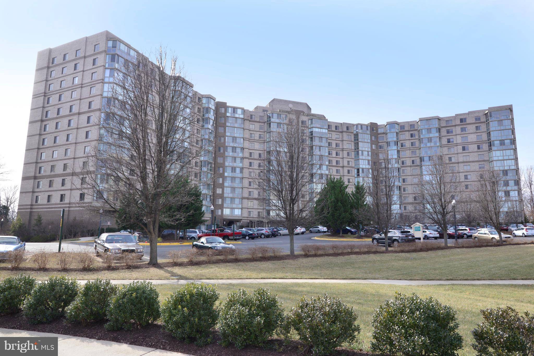 Leesburg, VA 20176,19375 CYPRESS RIDGE TER #404