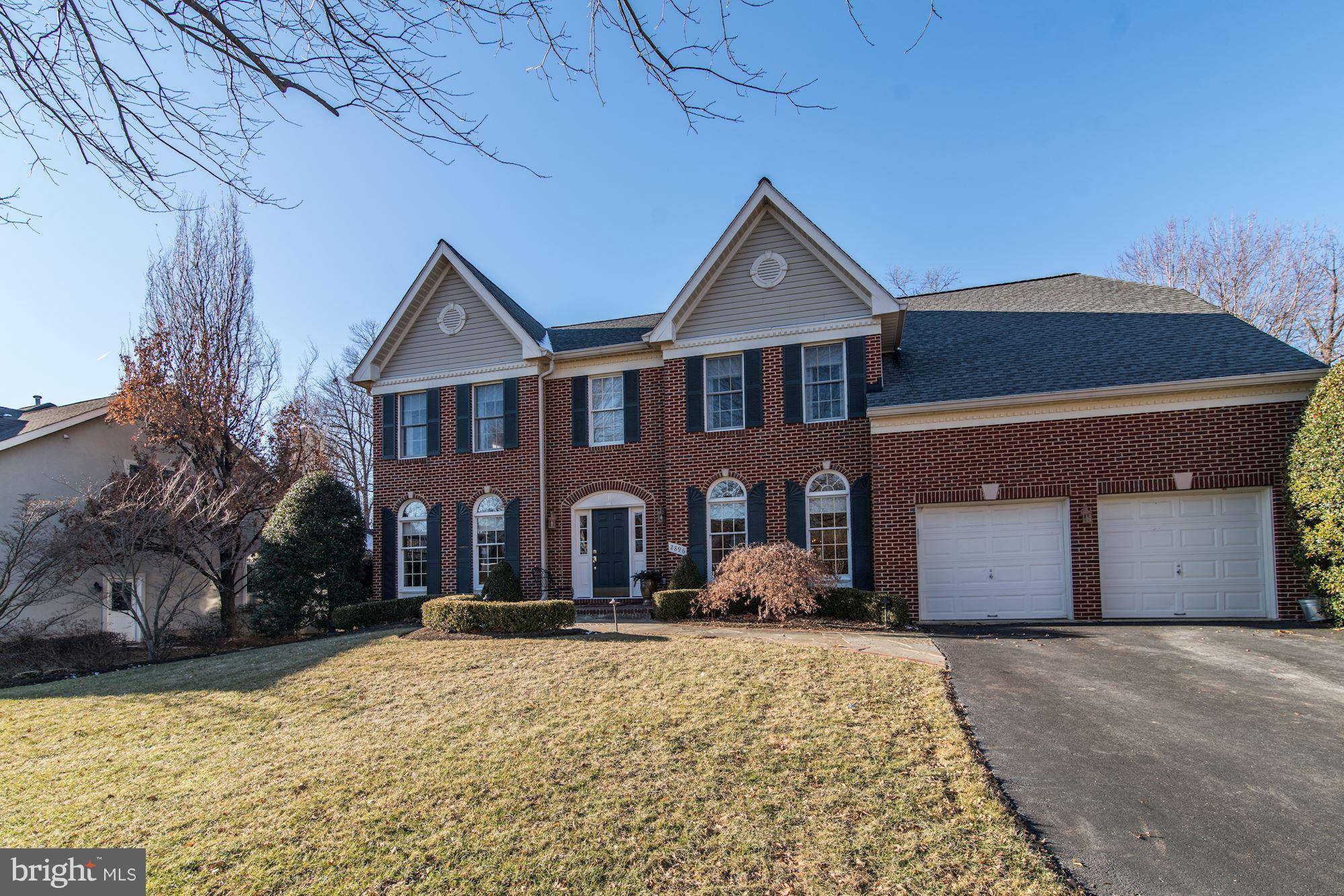 Herndon, VA 20171,2896 OAK SHADOW DR