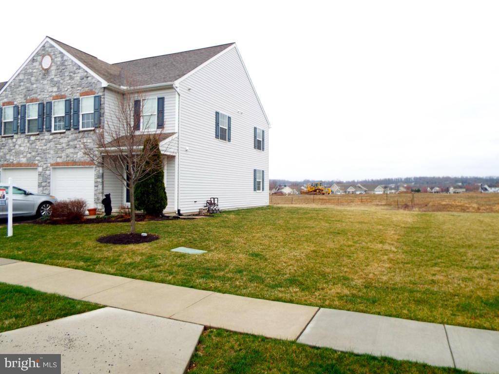 Palmyra, PA 17078,99 N VILLAGE CIR