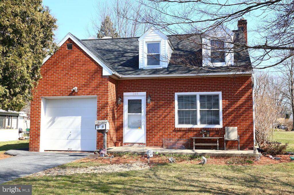 Lancaster, PA 17603,319 MILLERSVILLE RD