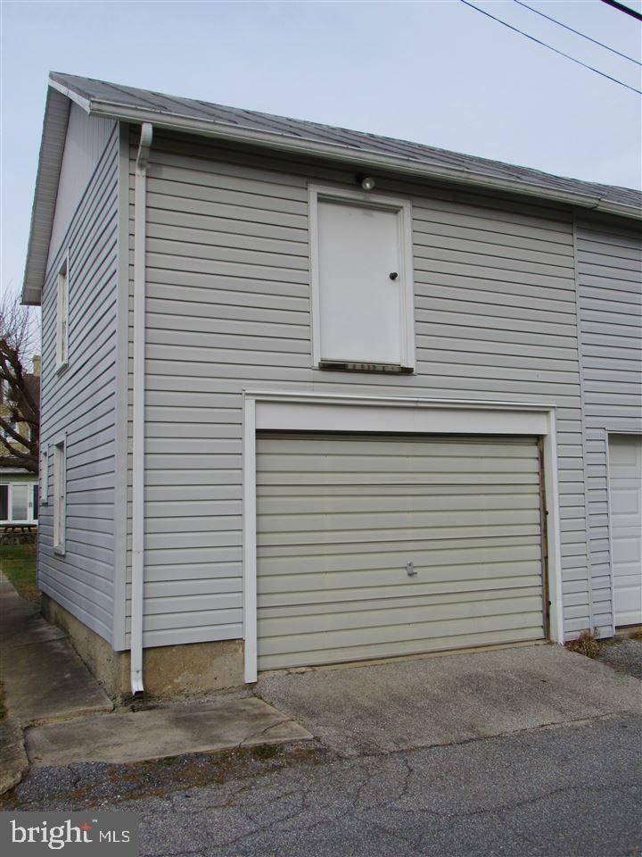 Wrightsville, PA 17368,527 HELLAM ST