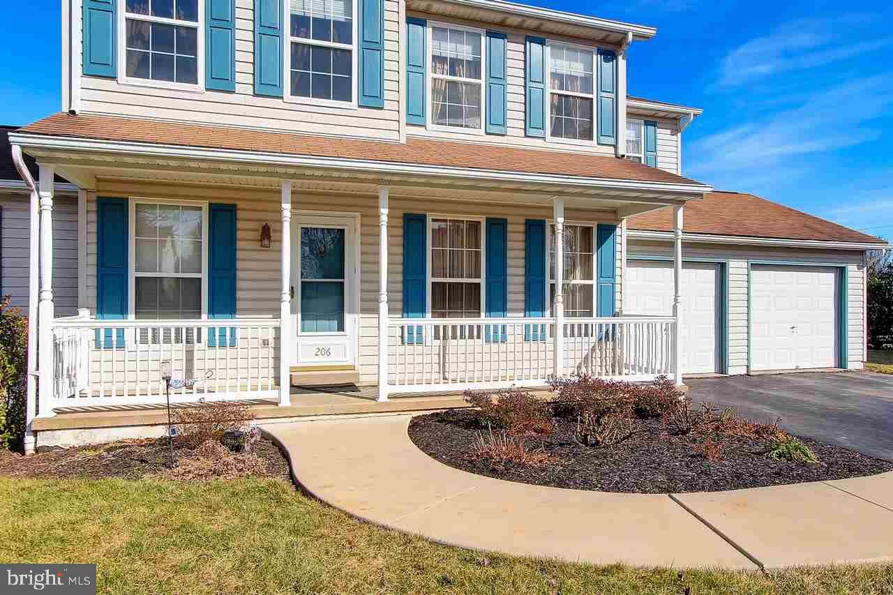 Stewartstown, PA 17363,206 CAMELBACK CT