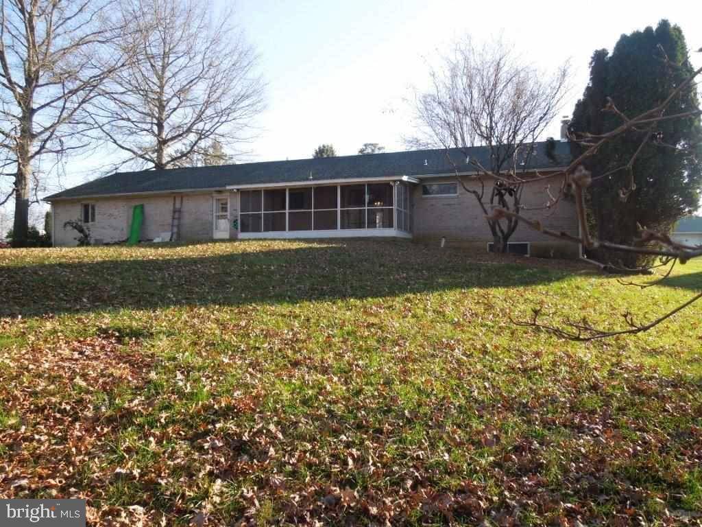 Jacobus, PA 17407,1 GREENBRIAR DR