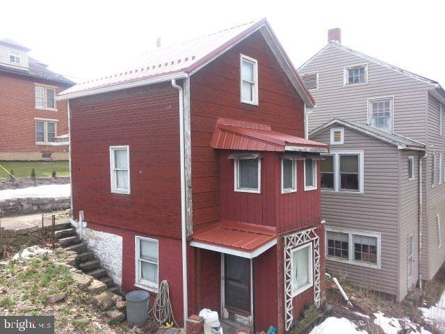 Mifflintown, PA 17059,11 CEDAR ST