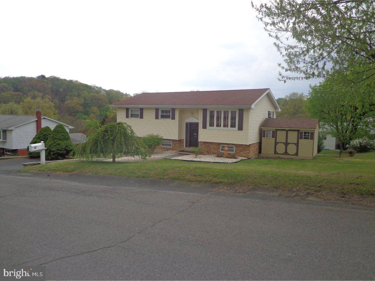 Minersville, PA 17954,112 SLANE ST