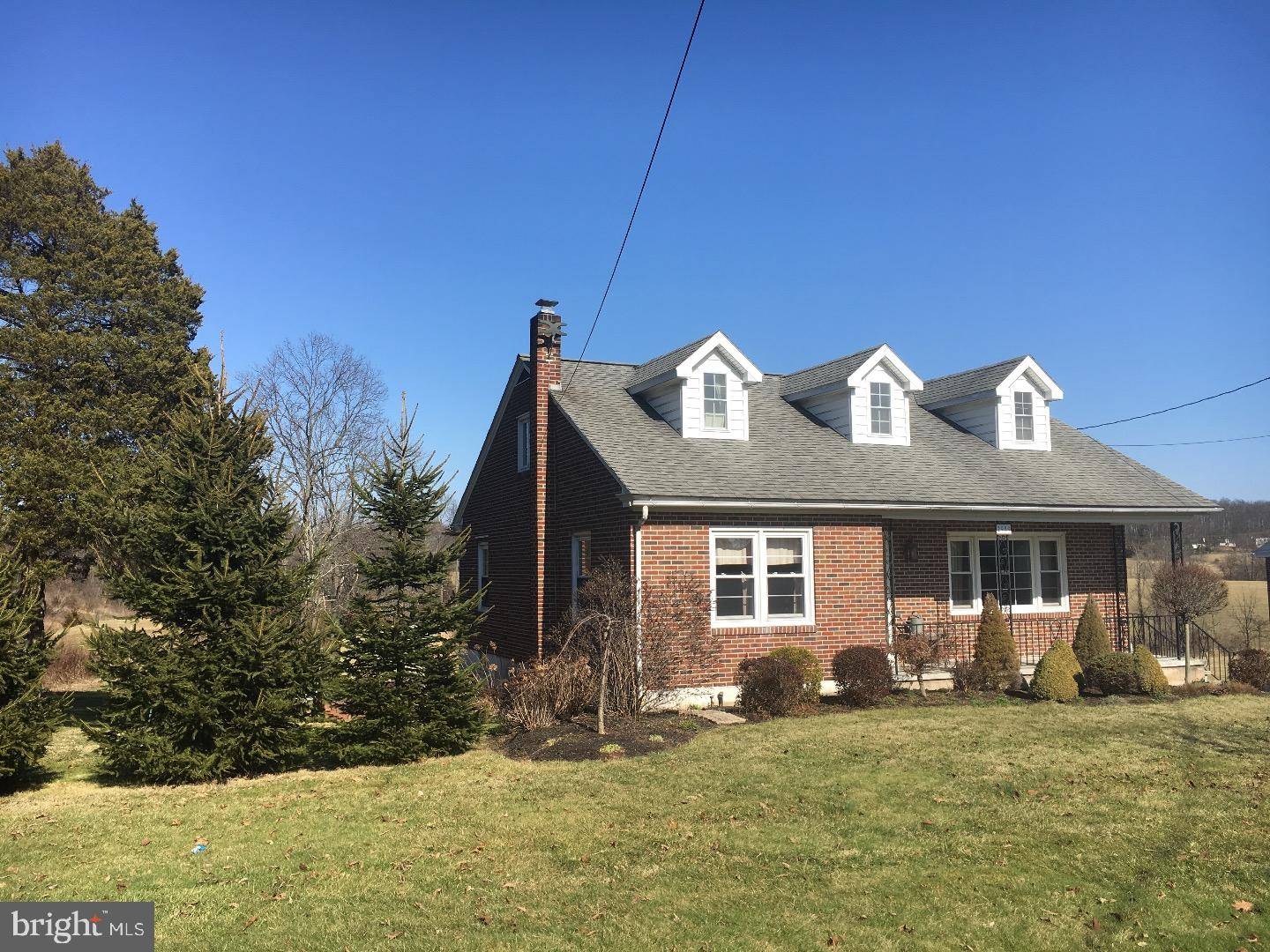 East Greenville, PA 18041,2959 KUTZTOWN RD