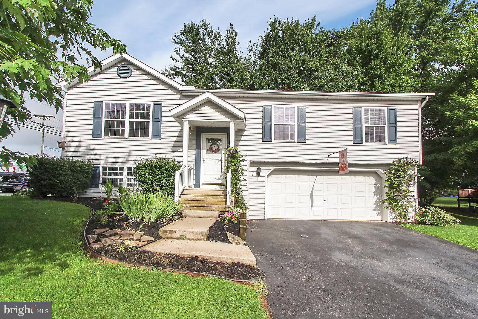 Manchester, PA 17345,100 ALDER CT