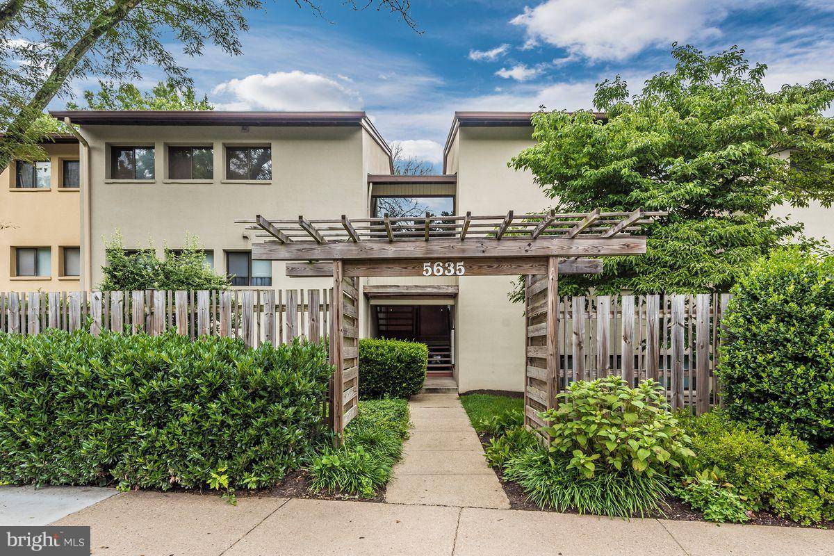 Columbia, MD 21044,5635 HARPERS FARM RD #D