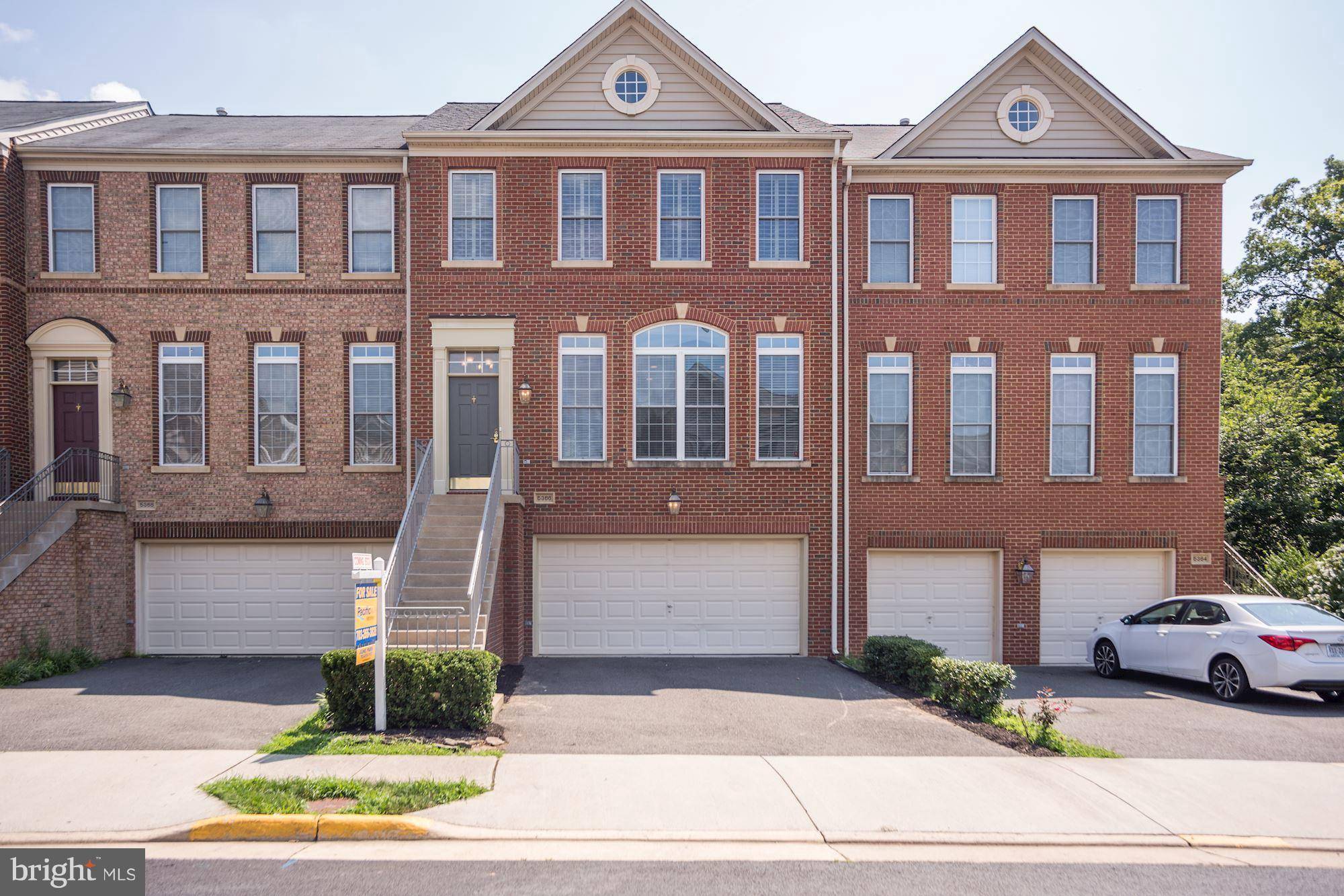 Centreville, VA 20120,5366 BLUE ASTER CIR