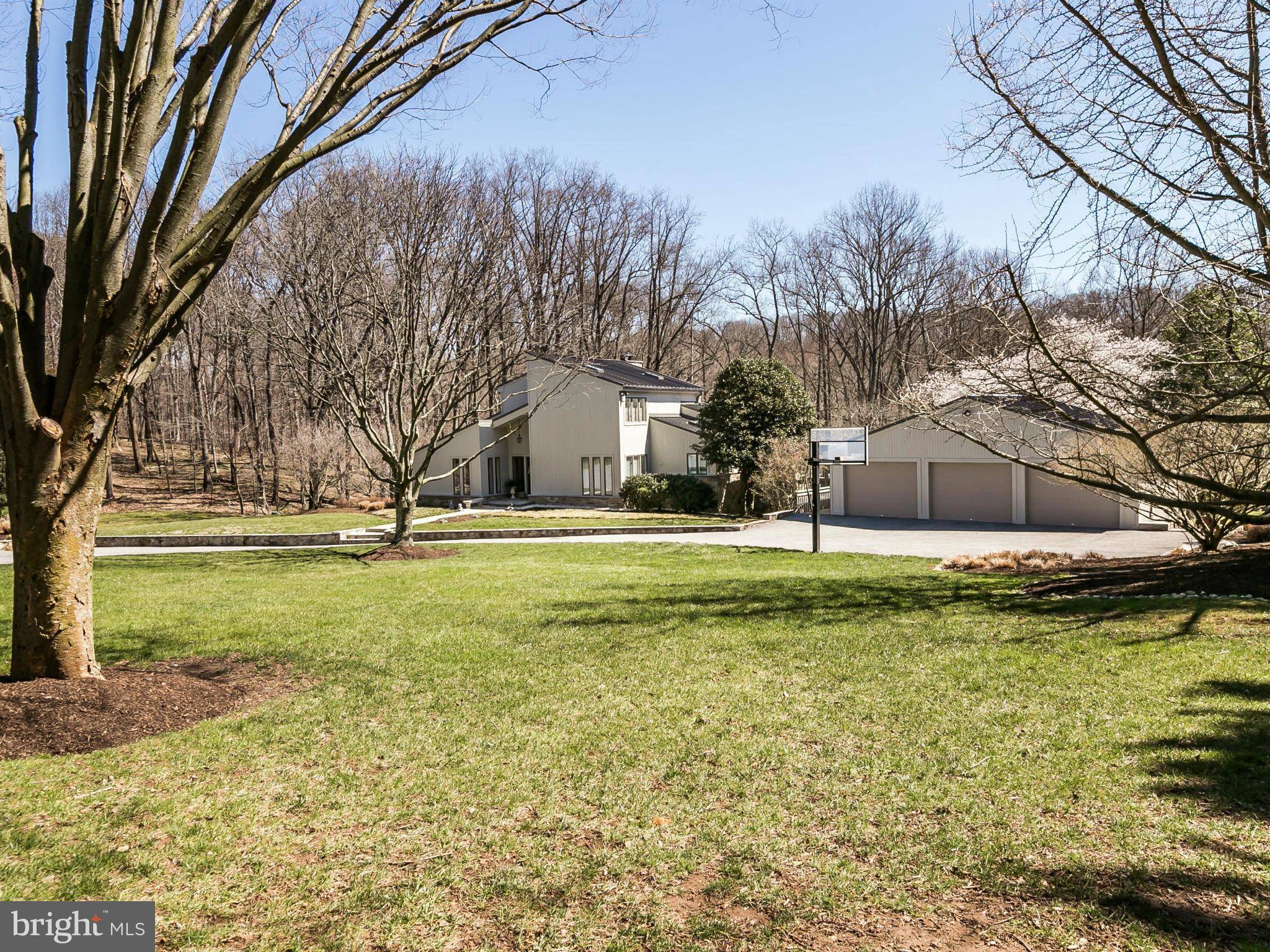 Cockeysville, MD 21030,19 BROOK FARM CT