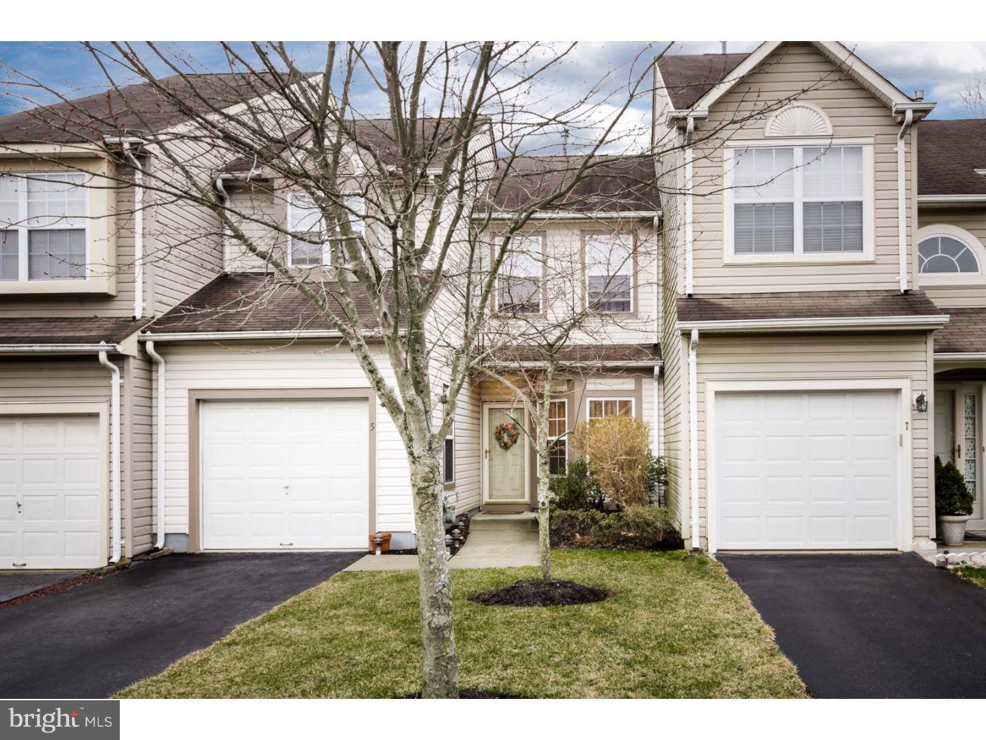 Robbinsville, NJ 08691,5 DUNSTON LN