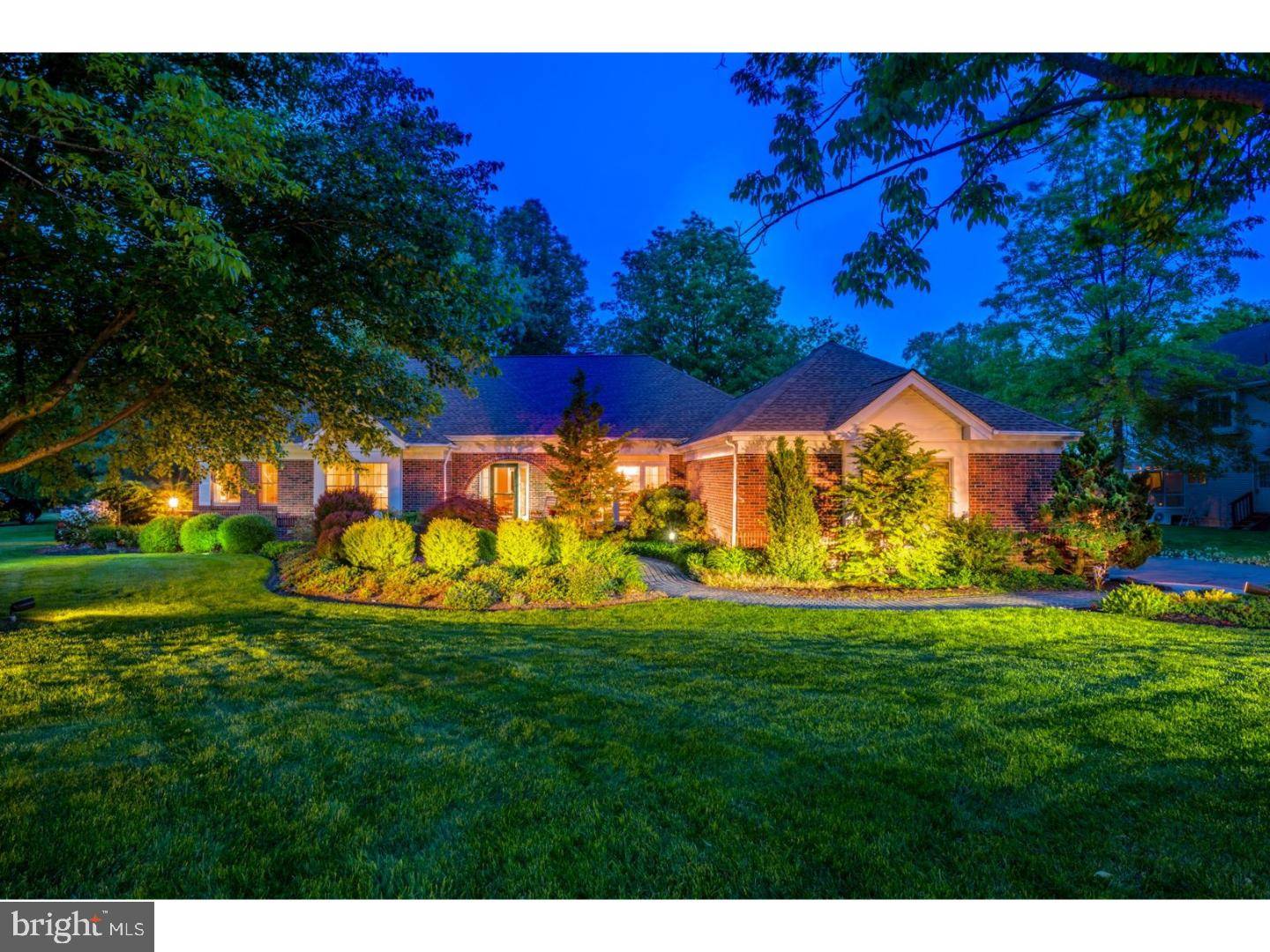 Lawrenceville, NJ 08648,4 HEDGE ROW CT