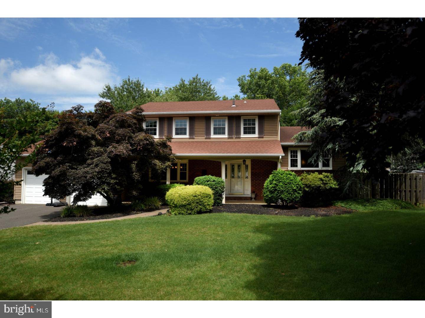 East Windsor, NJ 08520,3 MICHELE CT