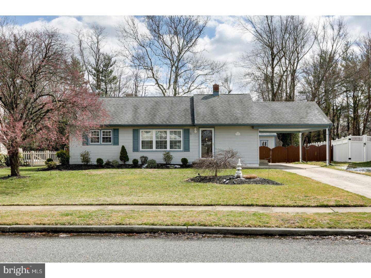 West Deptford Twp, NJ 08096,106 HOLLY DR