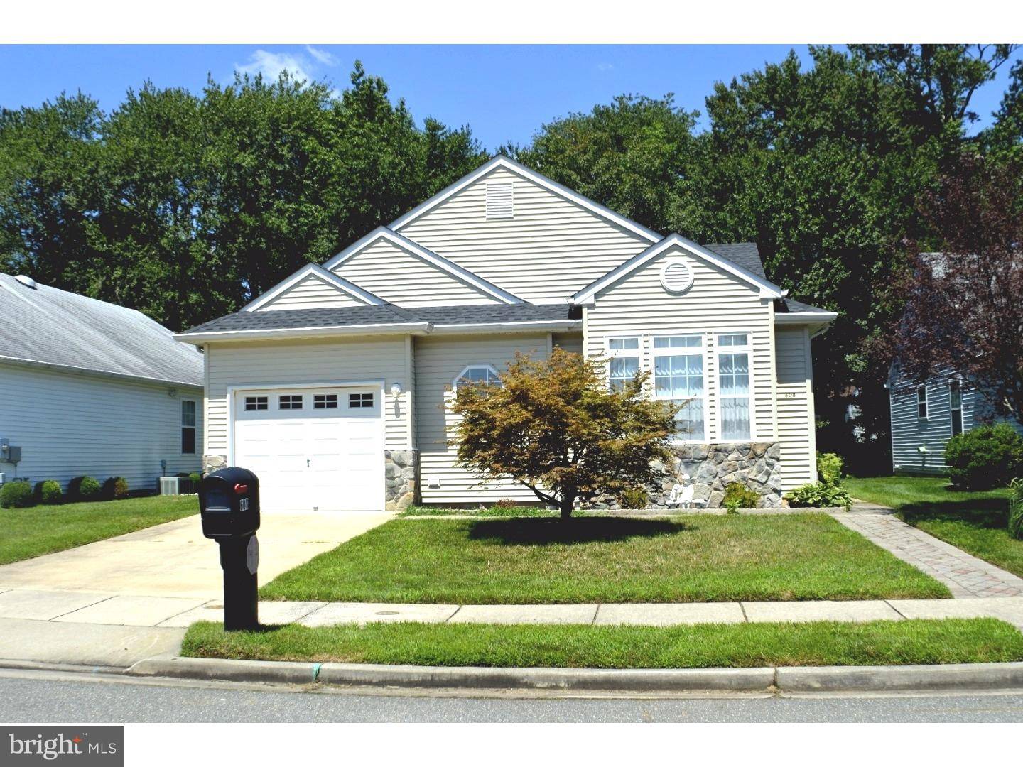 Williamstown, NJ 08094,608 RIVIERA DR