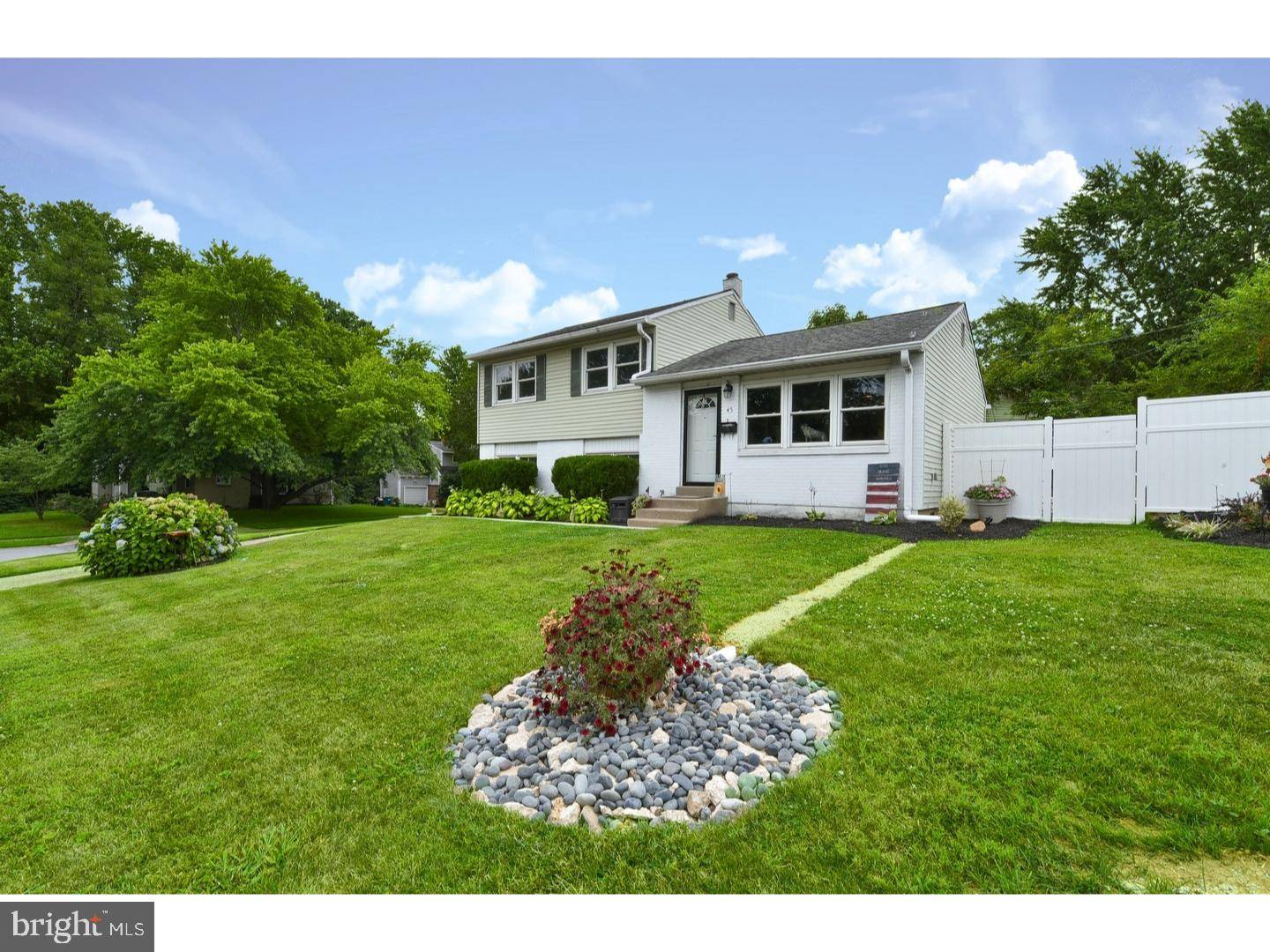 Claymont, DE 19703,45 GLENROCK DR