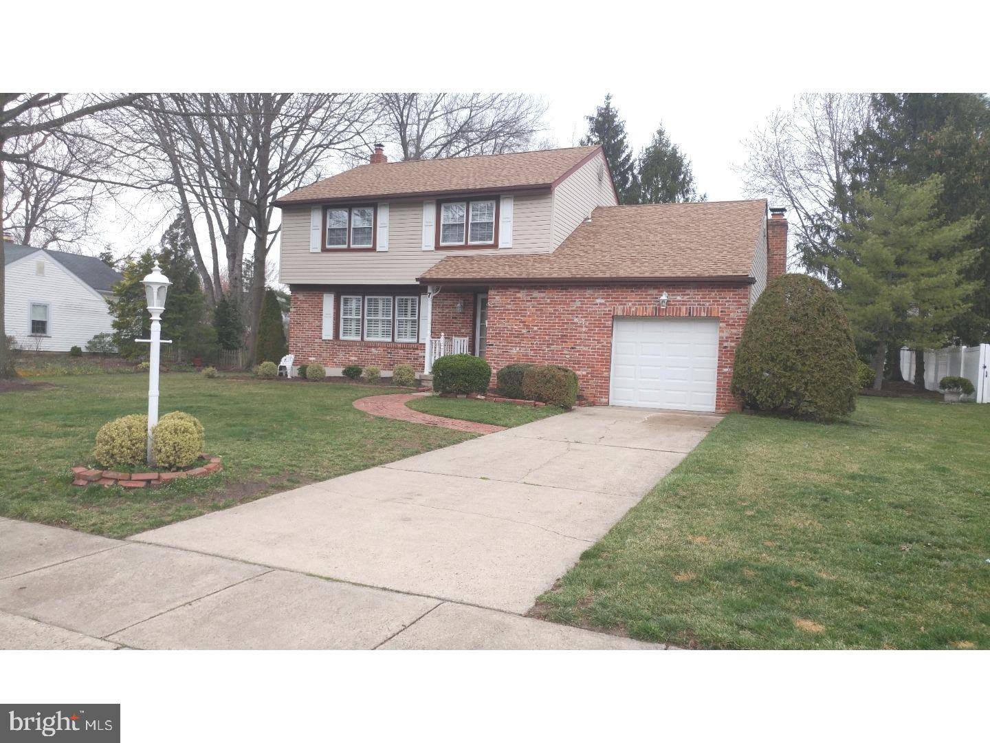 Cinnaminson, NJ 08077,7 GLACIER DR