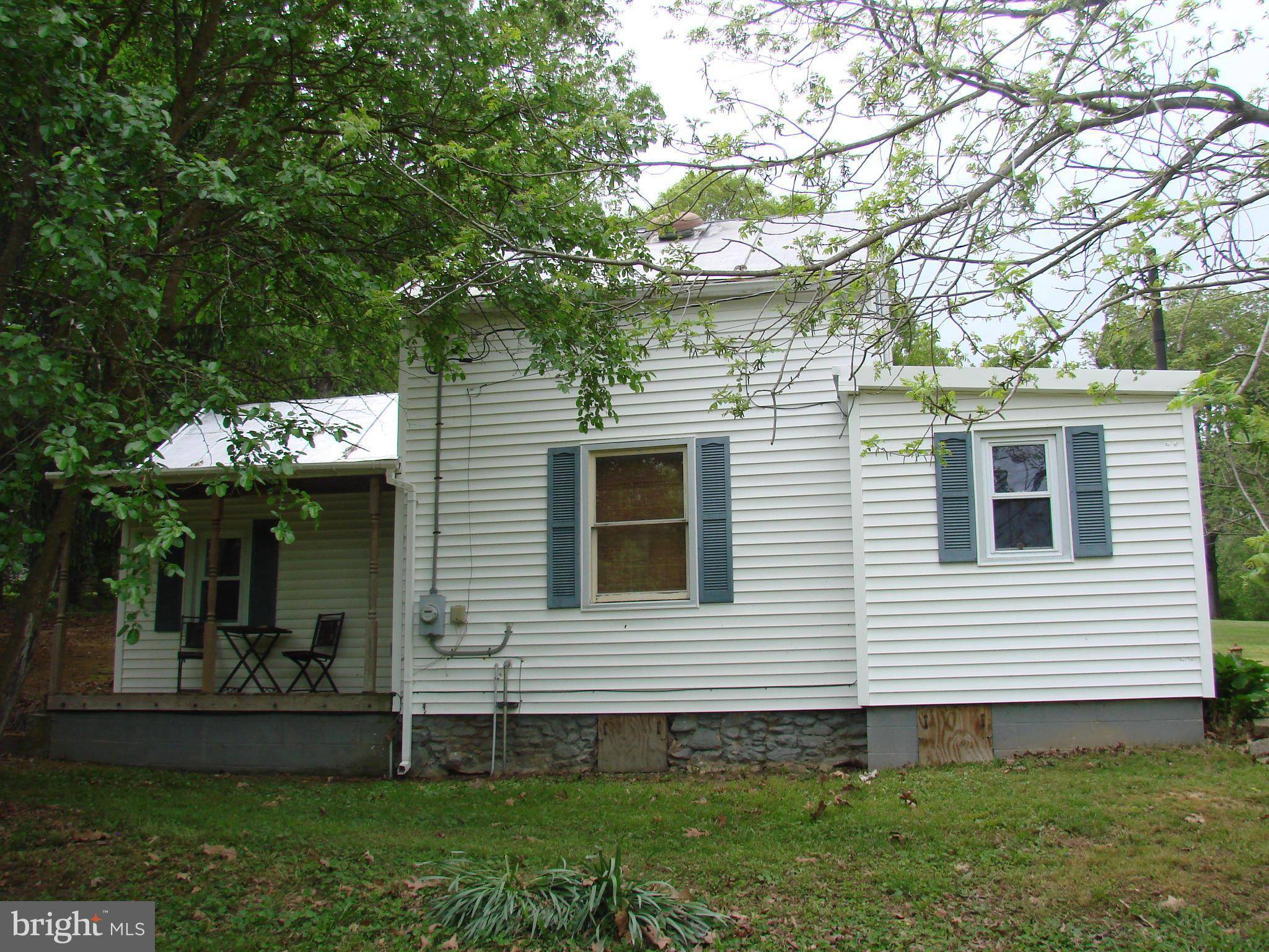 Luray, VA 22835,21 BUTLER LN