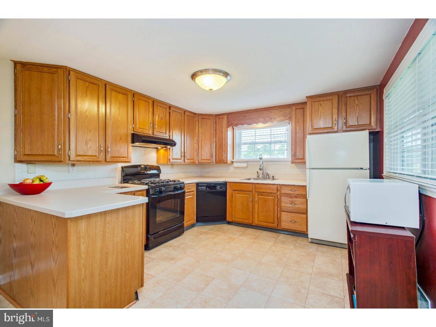 Bordentown, NJ 08505,5 THORNTOWN LN