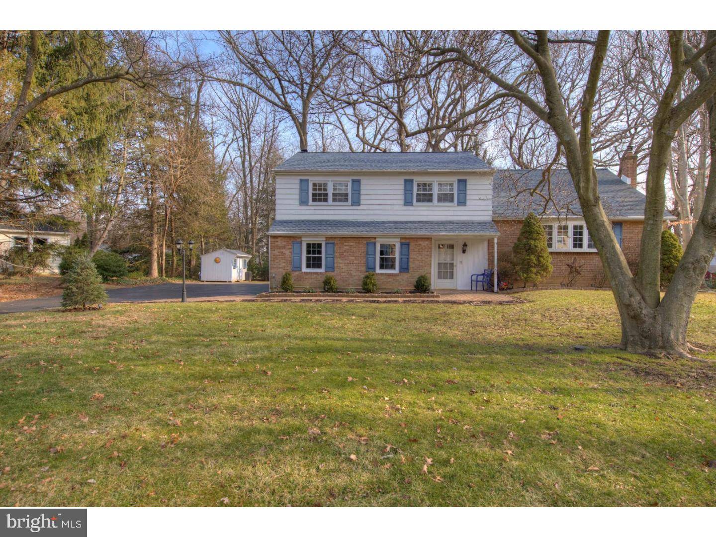 Wallingford, PA 19086,502 SCOTT LN