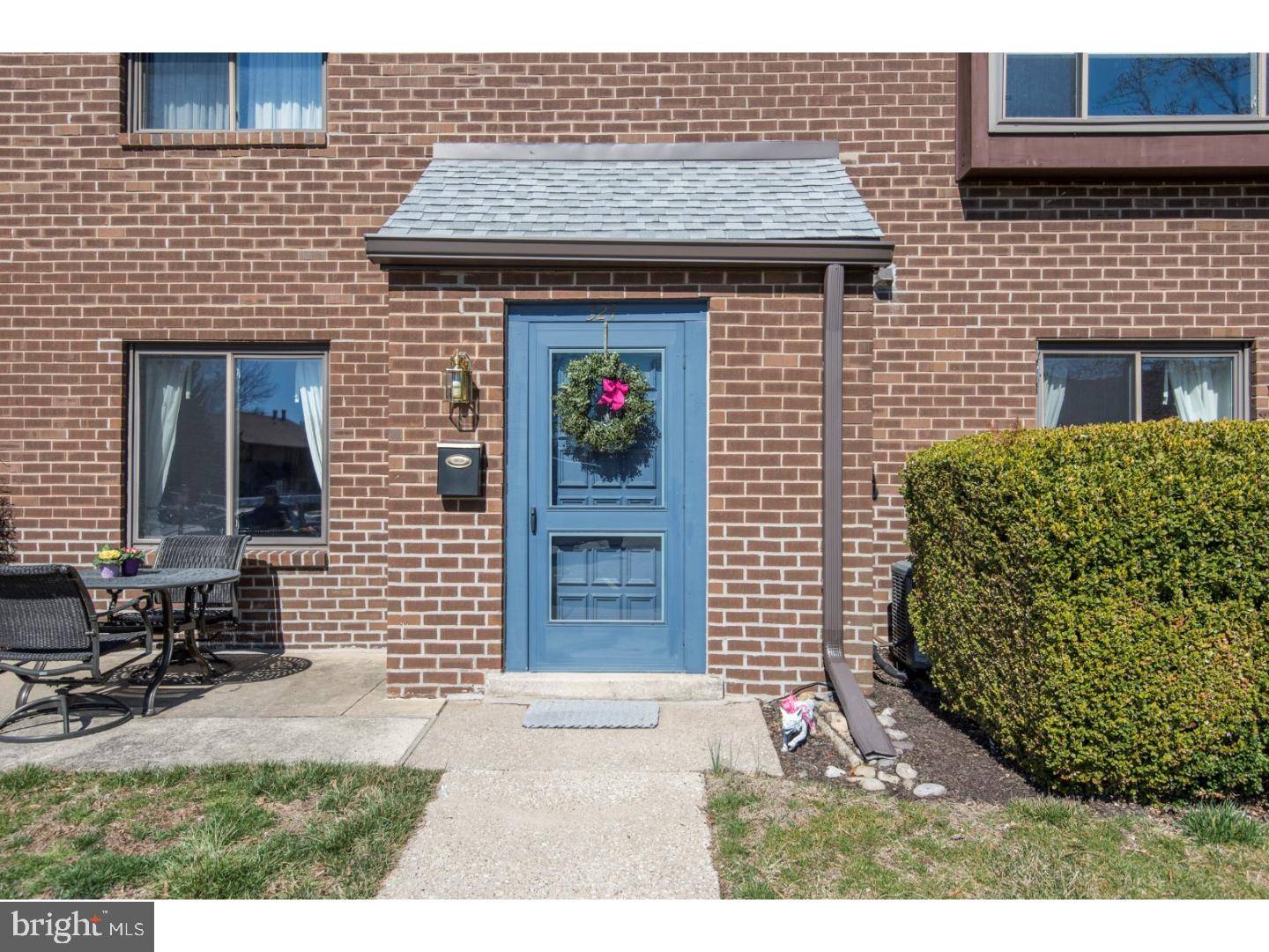 Ardmore, PA 19003,700 ARDMORE AVE #324