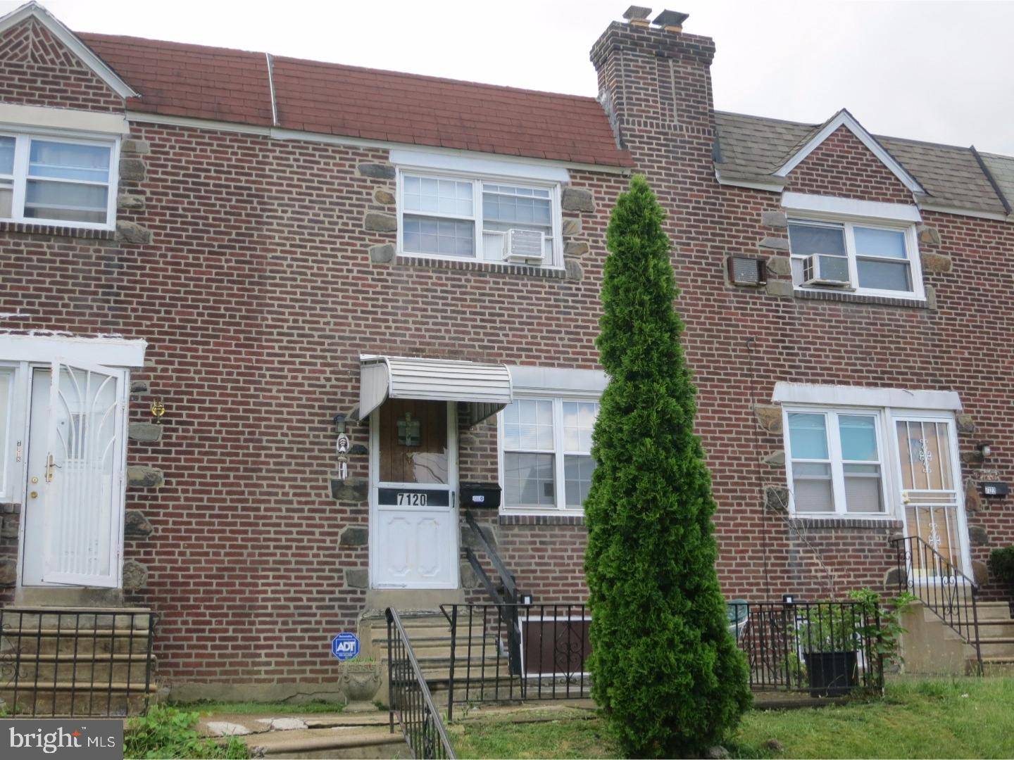 Upper Darby, PA 19082,7120 RUSKIN LN