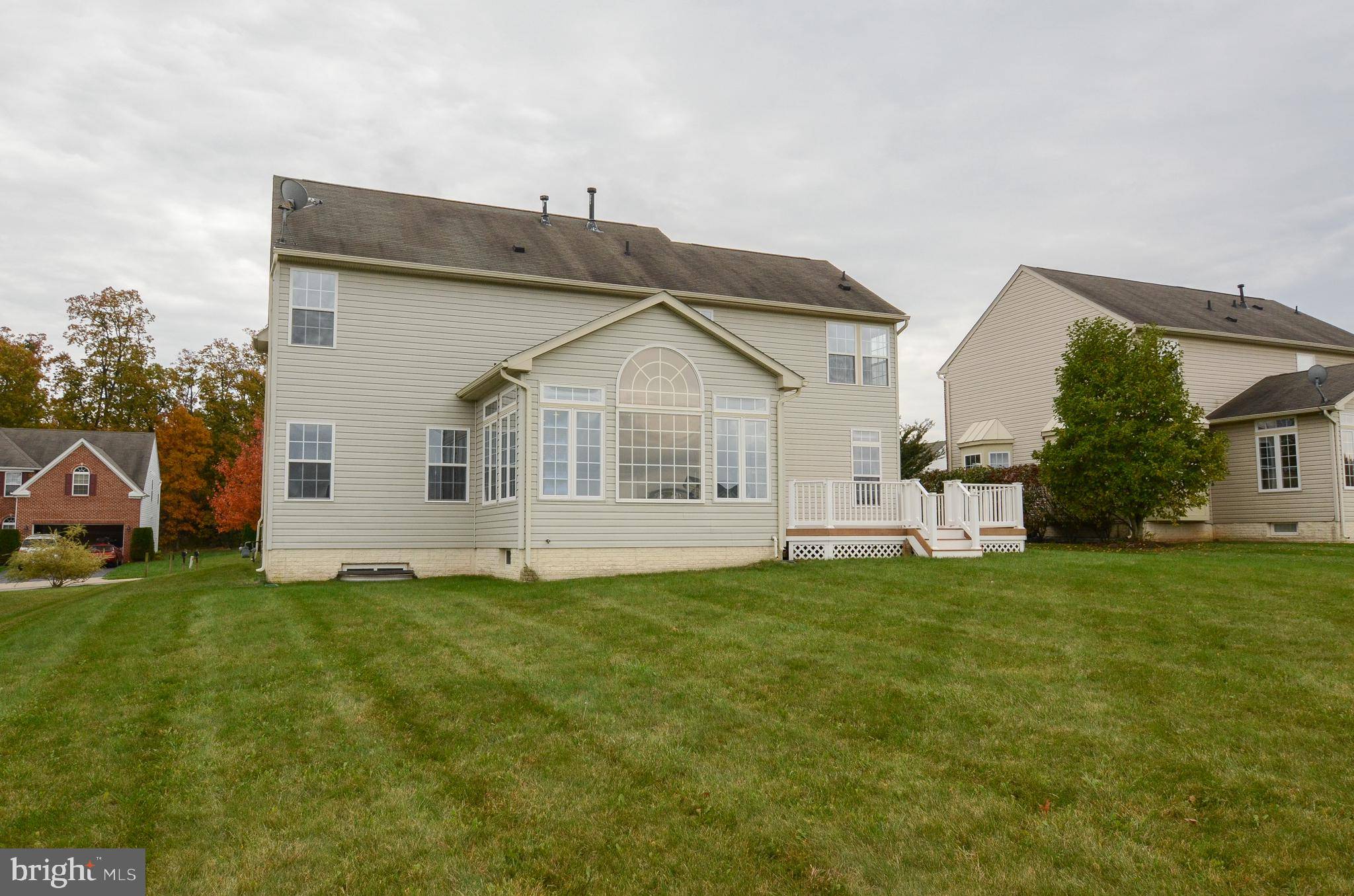 Spring Grove, PA 17362,3550 HARDWOOD TER