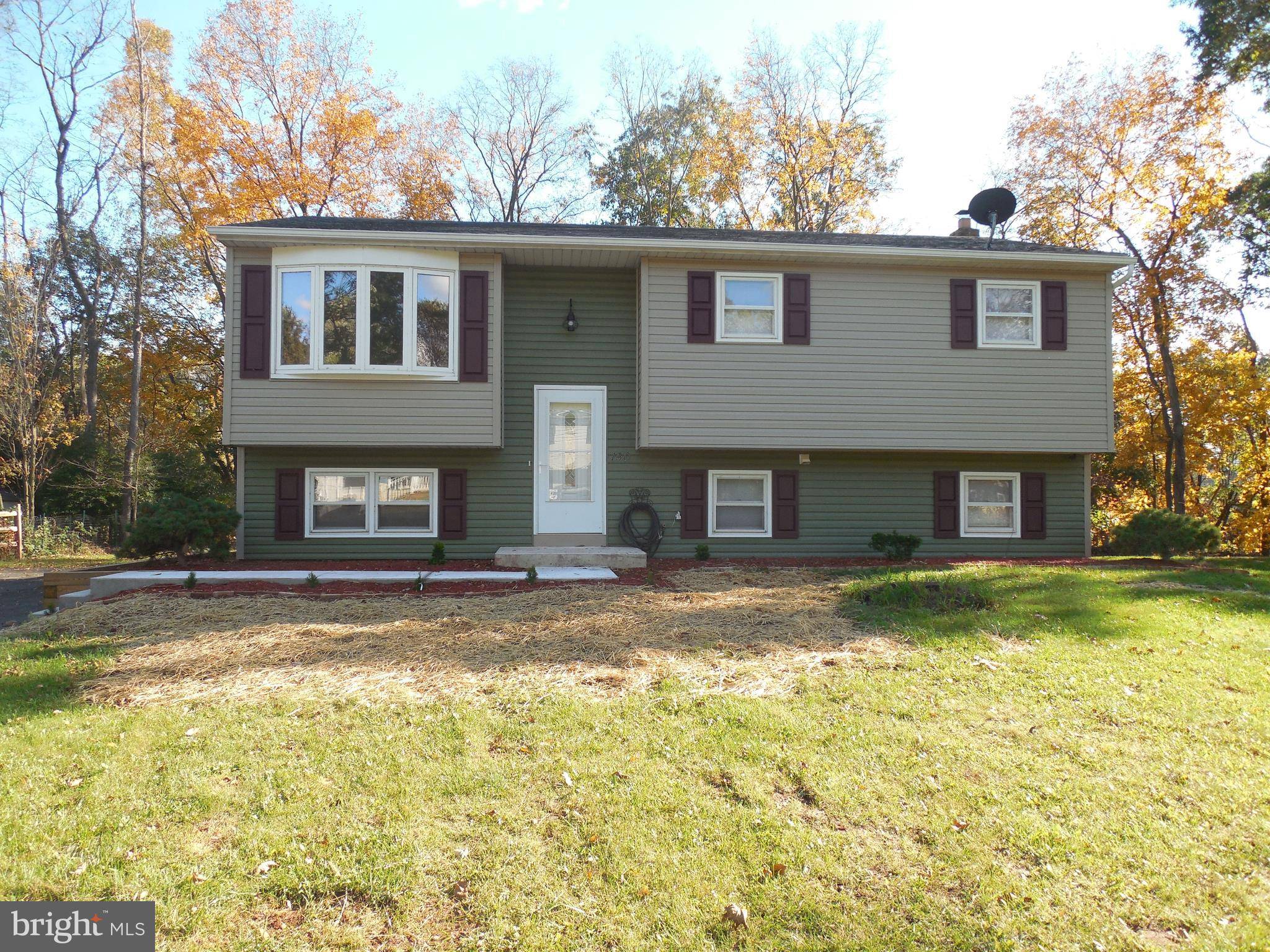 Etters, PA 17319,150 BLACK WALNUT DR