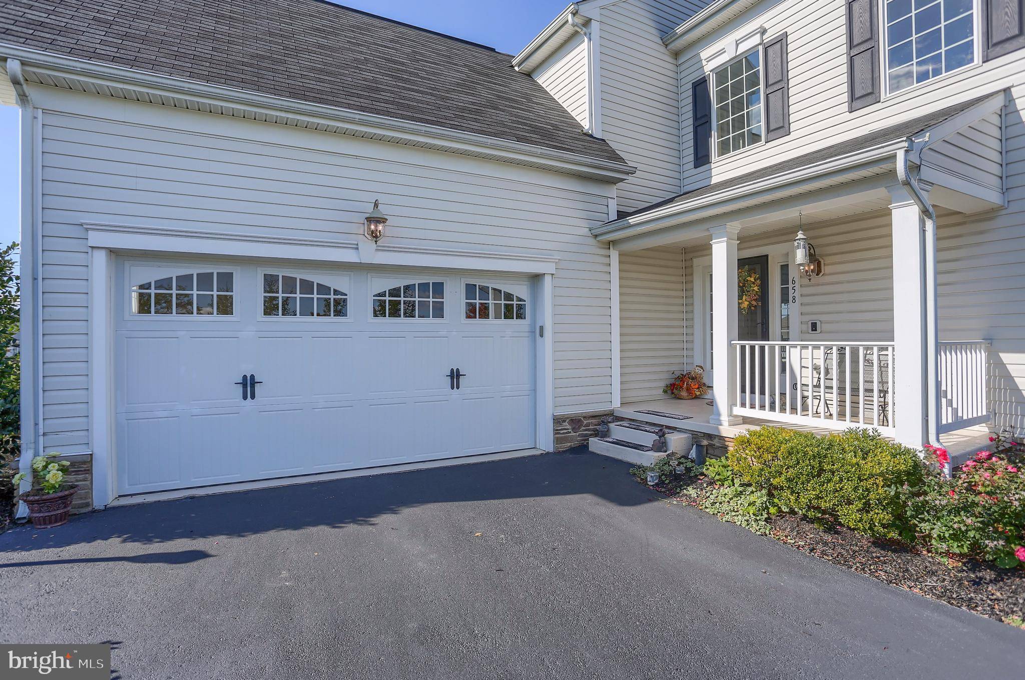 Seven Valleys, PA 17360,658 LAKE REDMAN CT